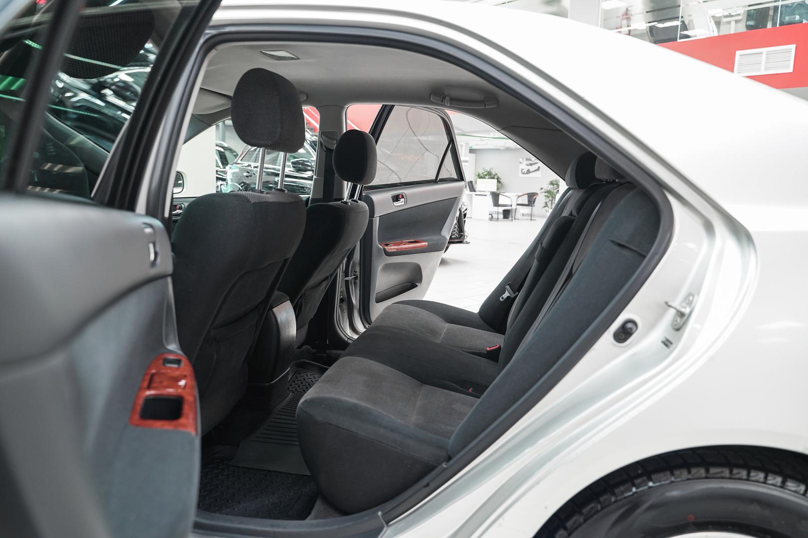 Toyota Camry 2004, серебряный, ДЦ Орехово