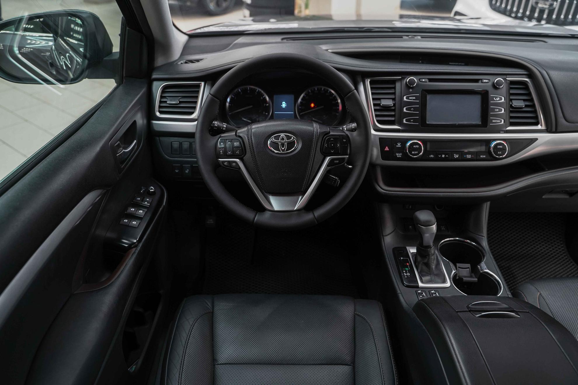 Toyota Highlander 2014, серый, ДЦ Орехово