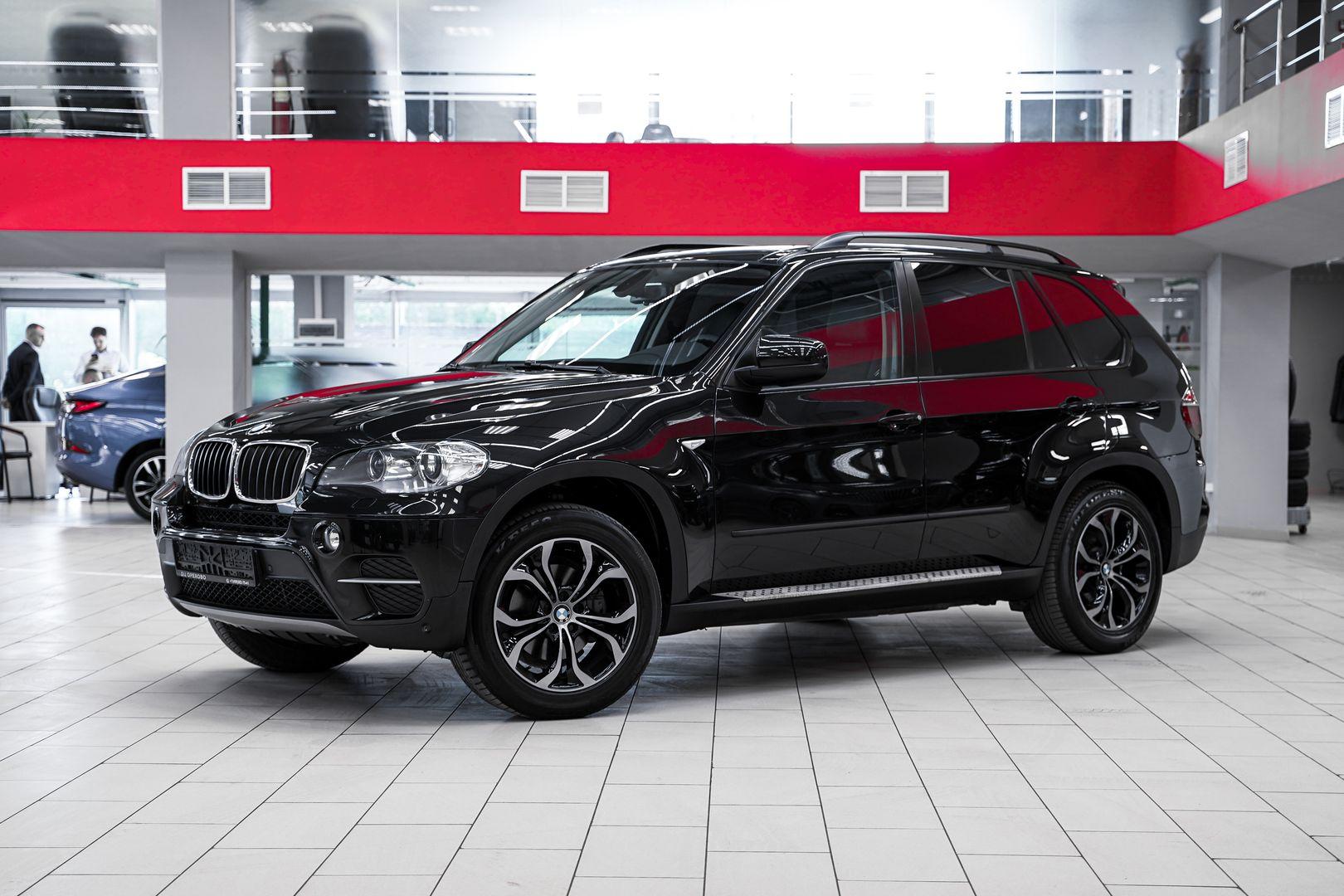 BMW X5 2012, черный, ДЦ Орехово