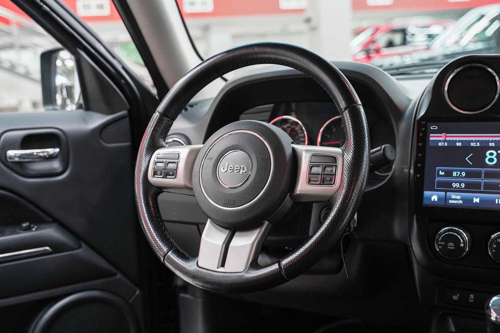 Jeep Liberty (Patriot) 2012, черный, ДЦ Орехово