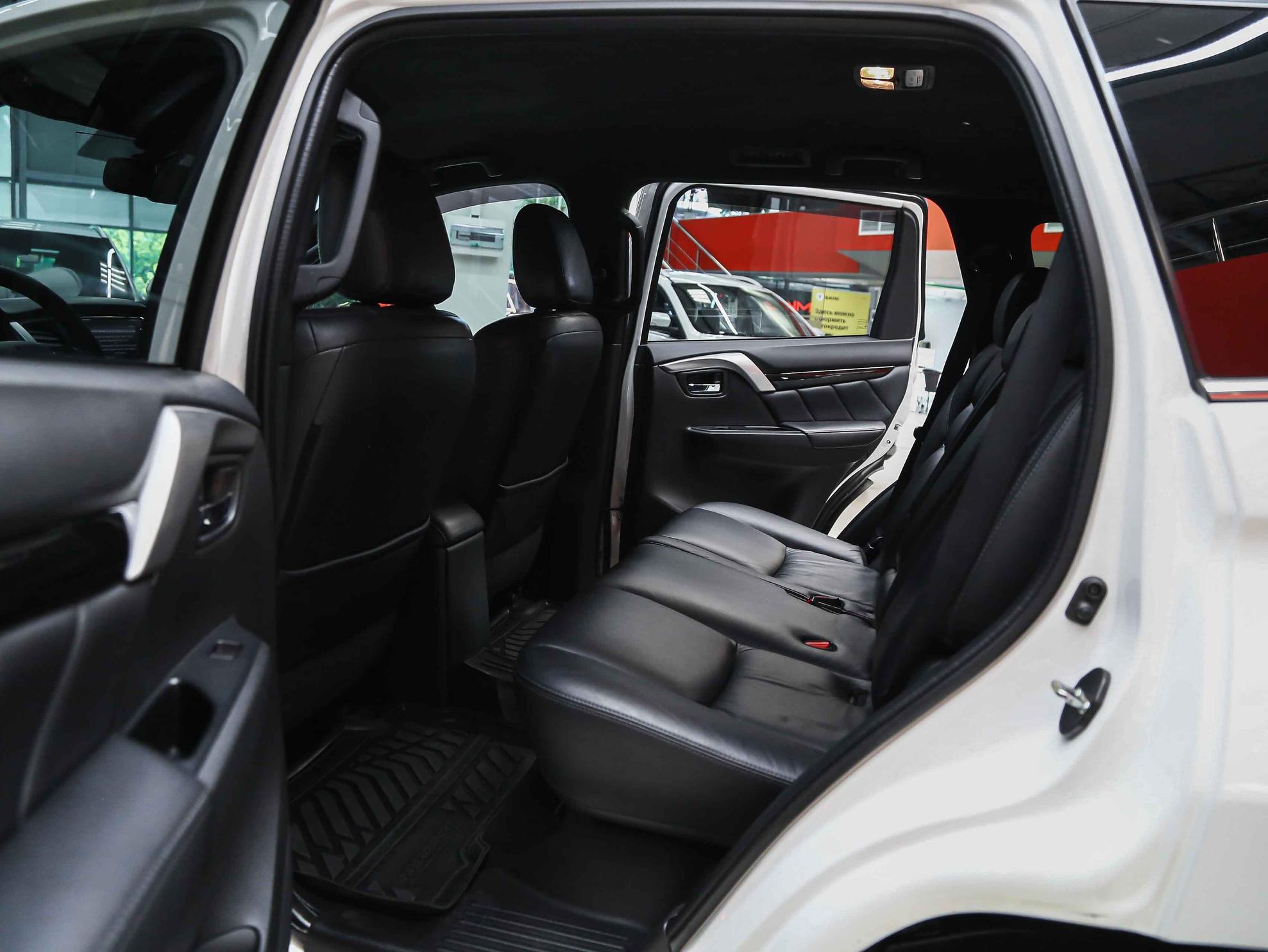 Mitsubishi Pajero Sport 2018, белый, ДЦ Орехово