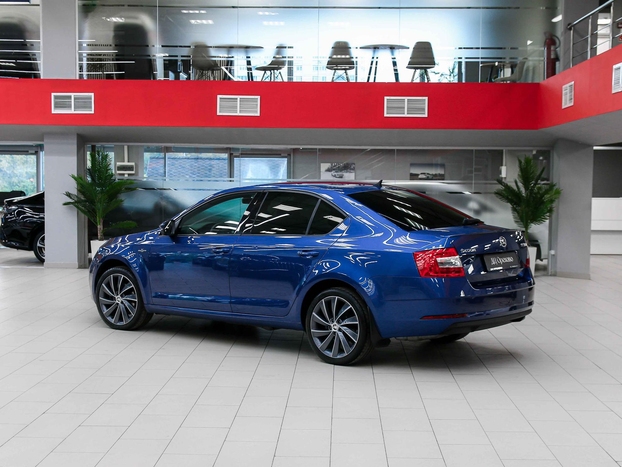 Skoda Octavia 2020, синий, ДЦ Орехово