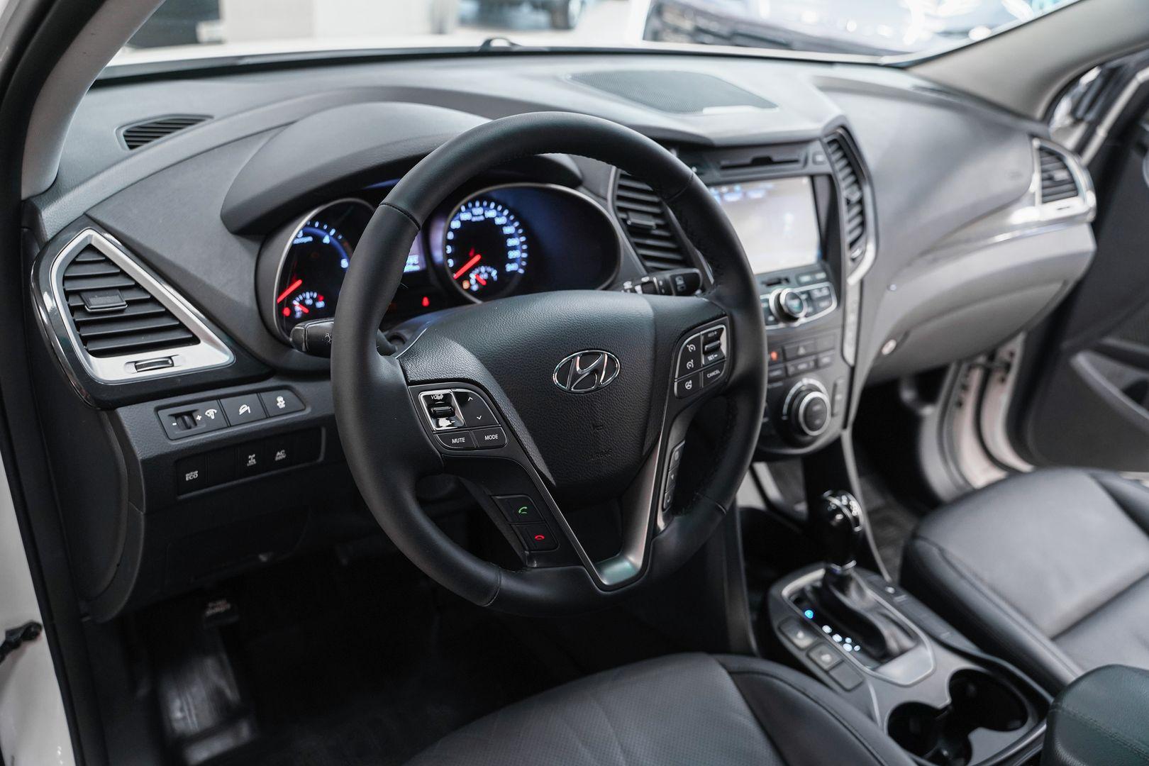 Hyundai Santa Fe 2014, белый, ДЦ Орехово