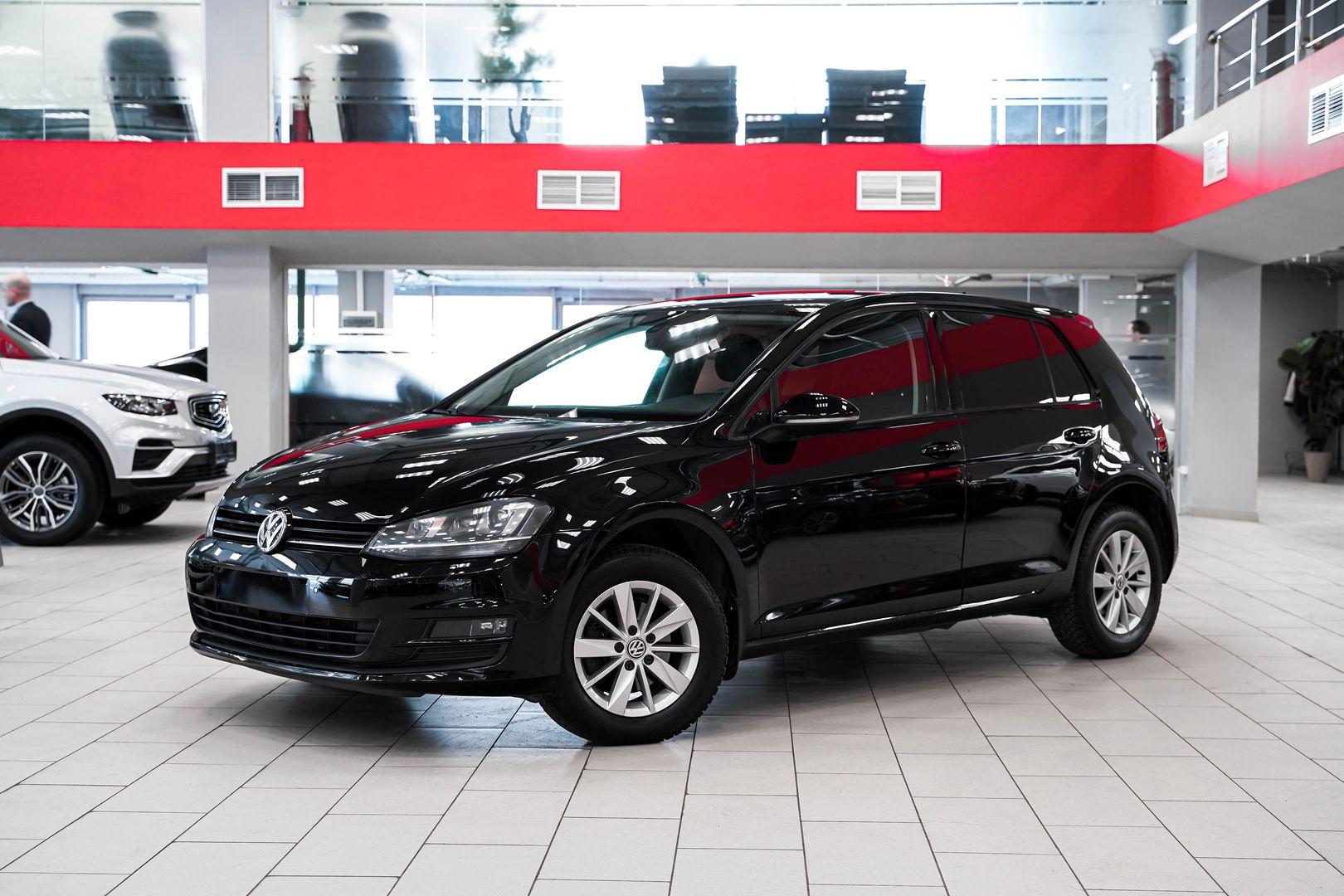 Volkswagen Golf 2013, черный, ДЦ Орехово