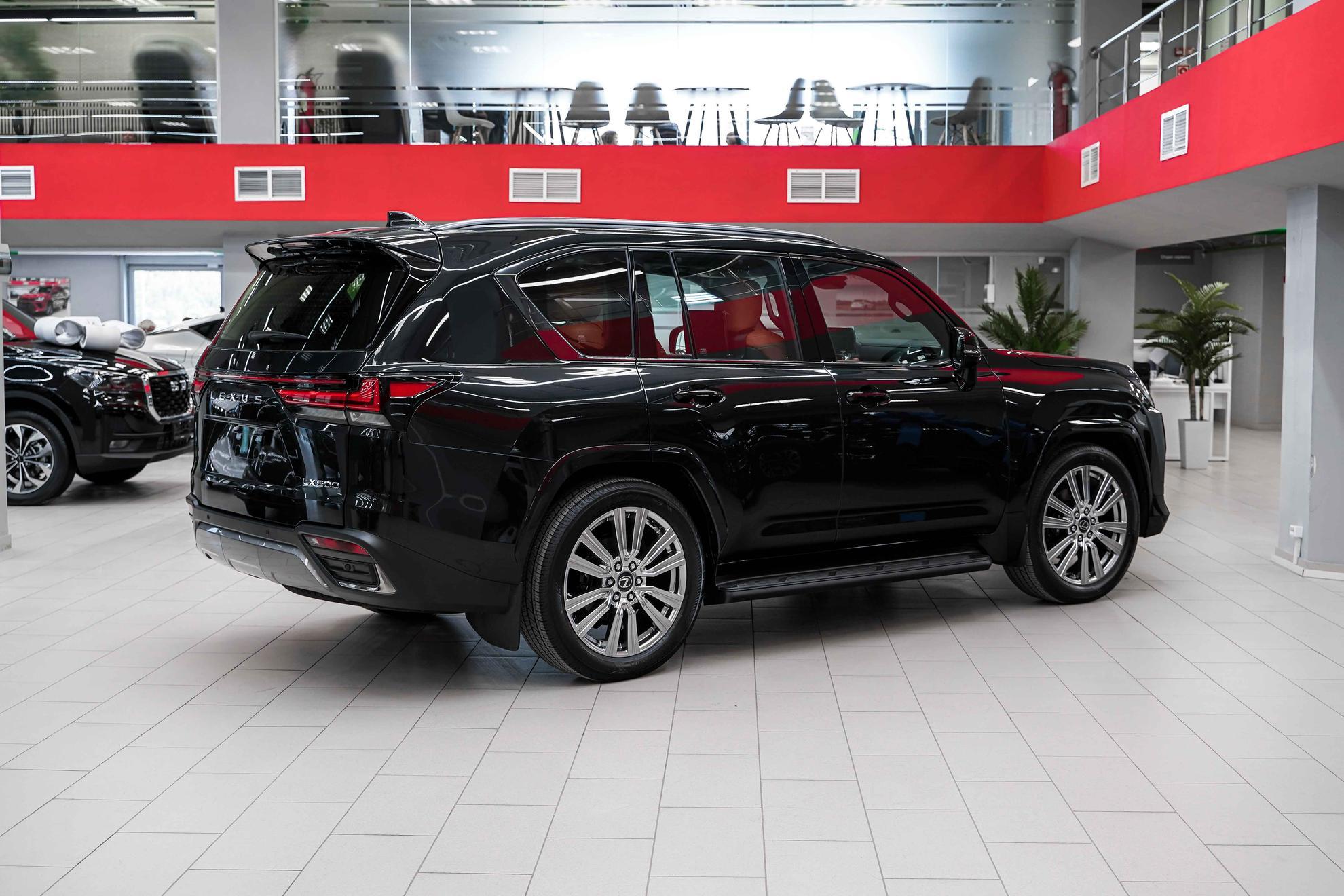 Lexus LX 2026, черный, ДЦ Орехово