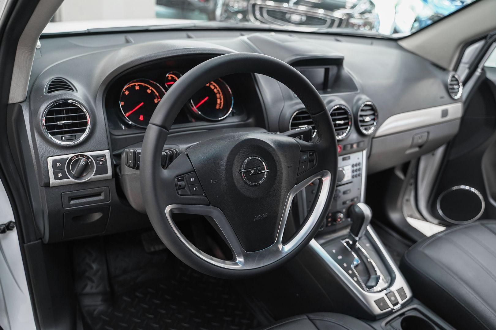 Opel Antara 2013, белый, ДЦ Орехово