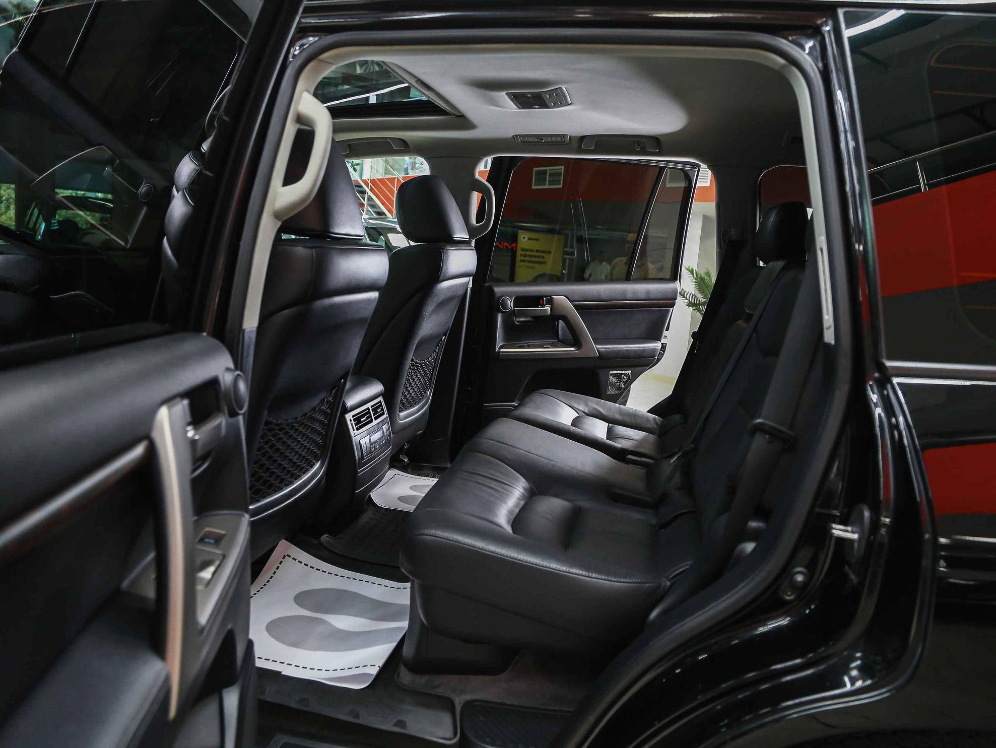 Toyota Land Cruiser 2011, черный, ДЦ Орехово