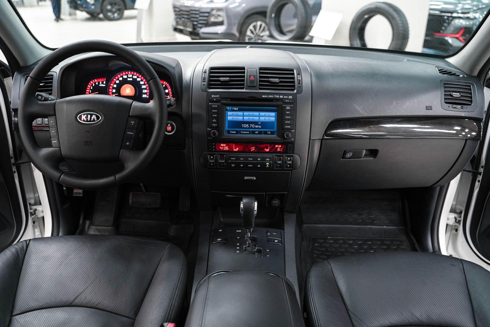 Kia Mohave 2012, белый, ДЦ Орехово