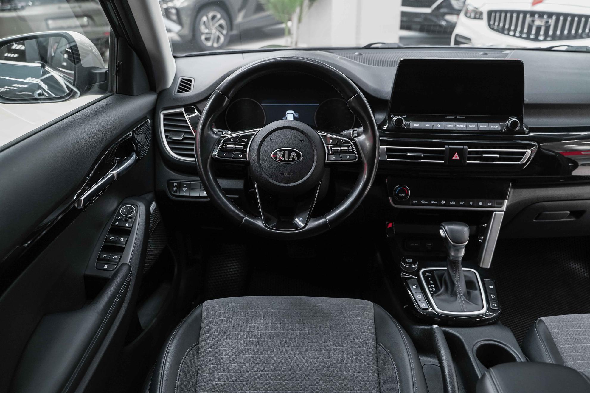 Kia Seltos 2020, серый, ДЦ Орехово