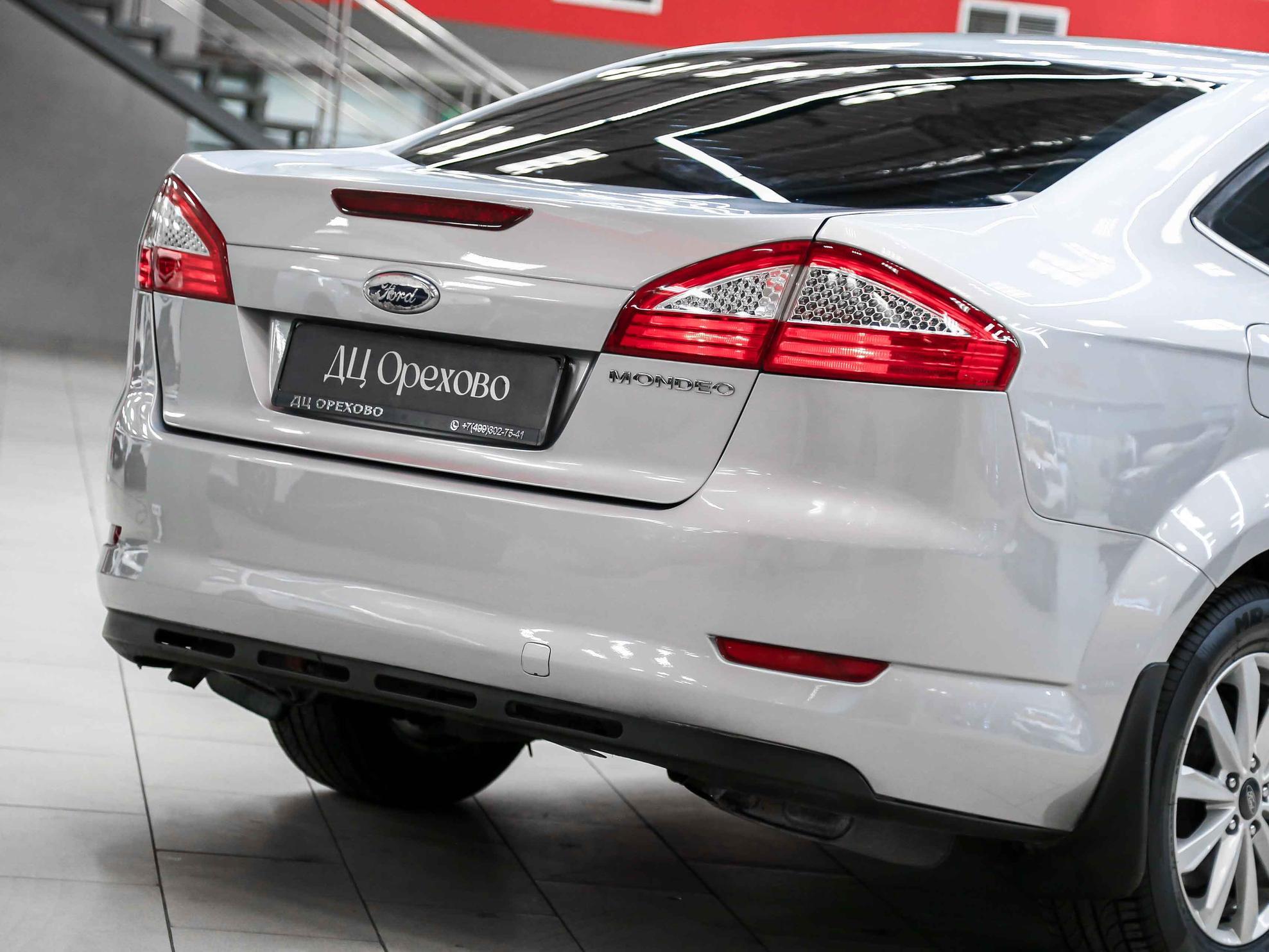 Ford Mondeo 2010, серебряный, ДЦ Орехово