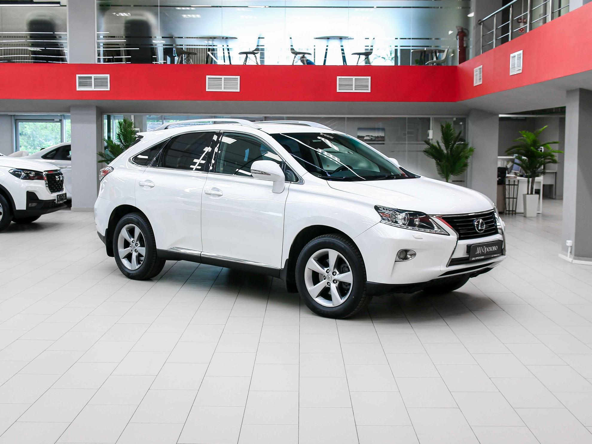 Lexus RX 2012, белый, ДЦ Орехово