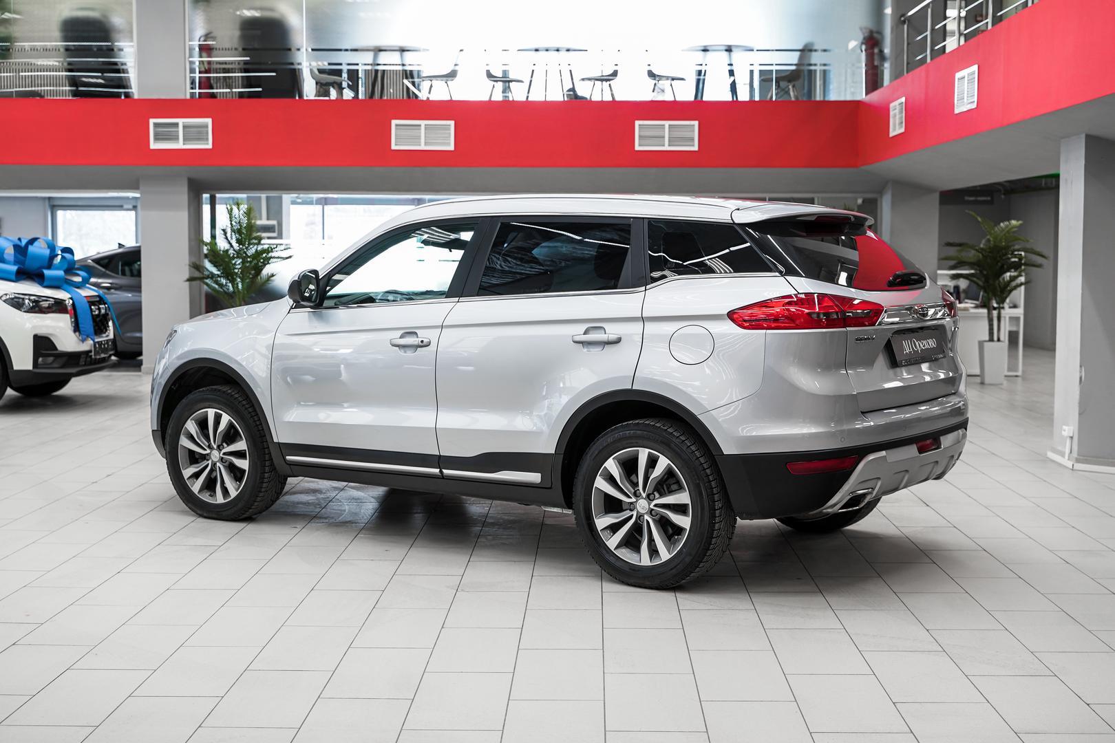 Geely Atlas 2021, серый, ДЦ Орехово
