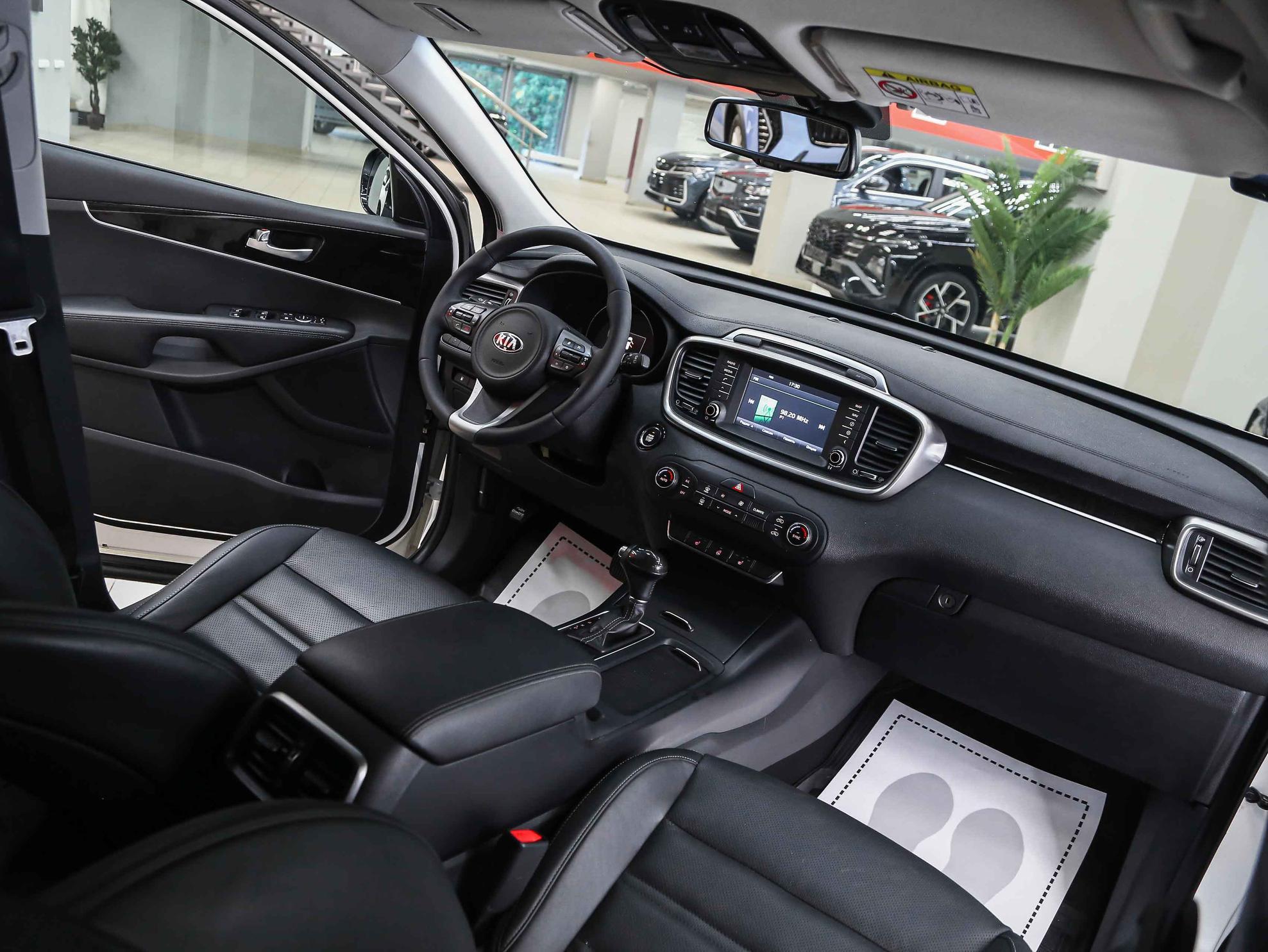 Kia Sorento 2017, белый, ДЦ Орехово