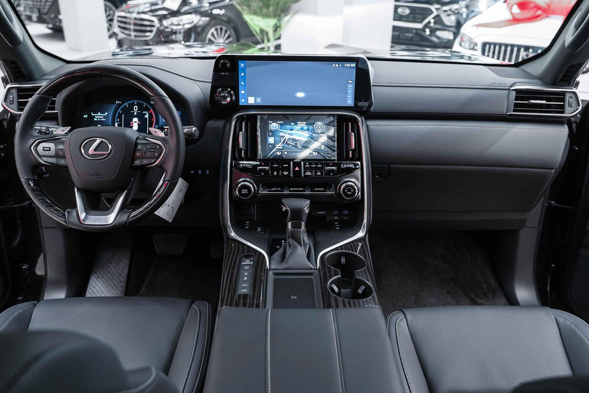 Lexus LX 2026, черный, ДЦ Орехово