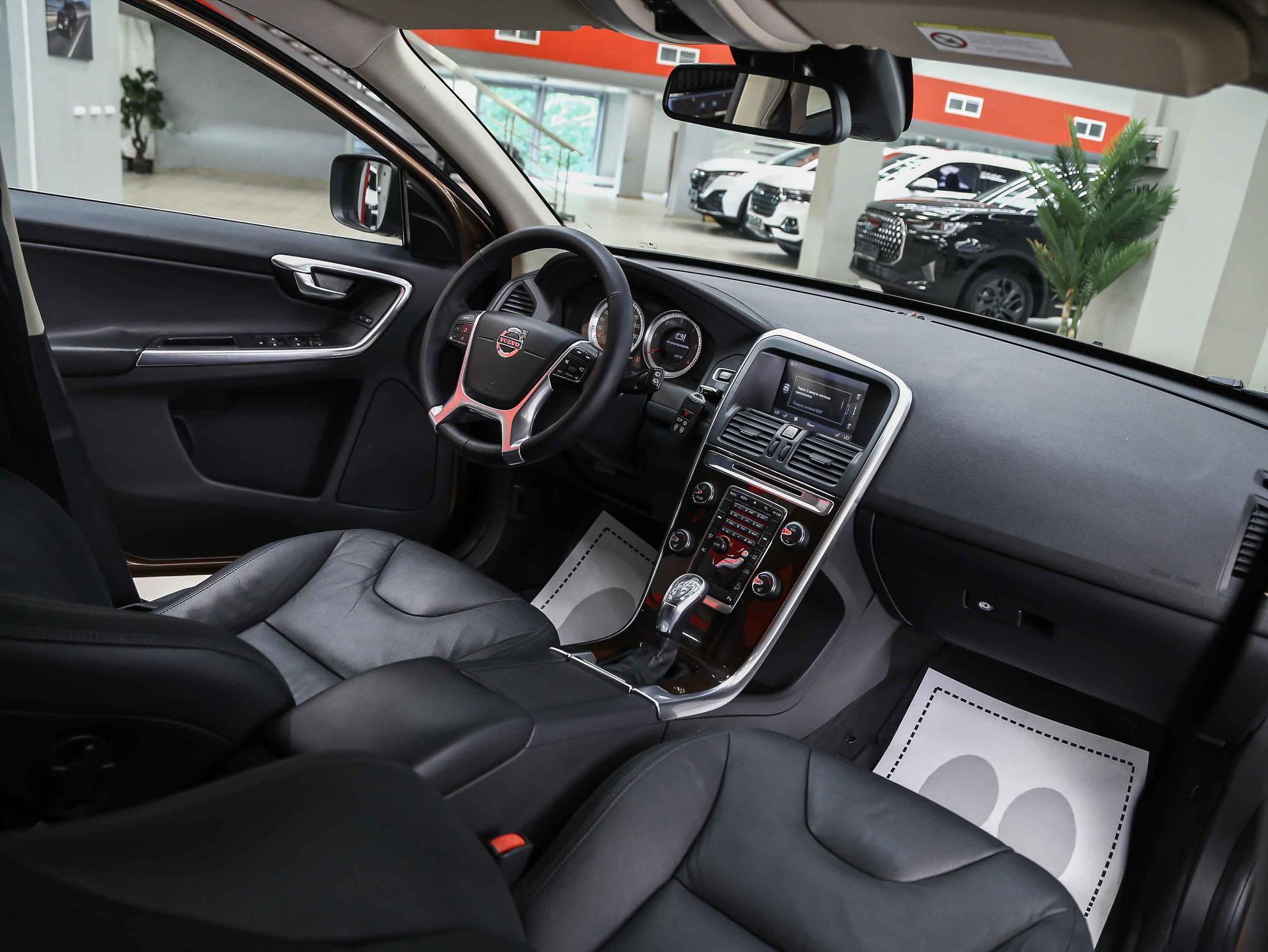 Volvo XC60 2012, коричневый, ДЦ Орехово
