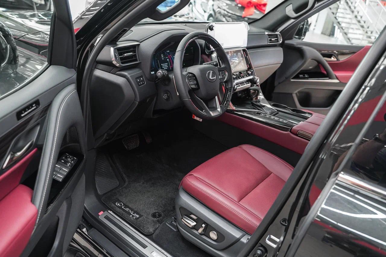 Lexus LX 2026, черный, ДЦ Орехово