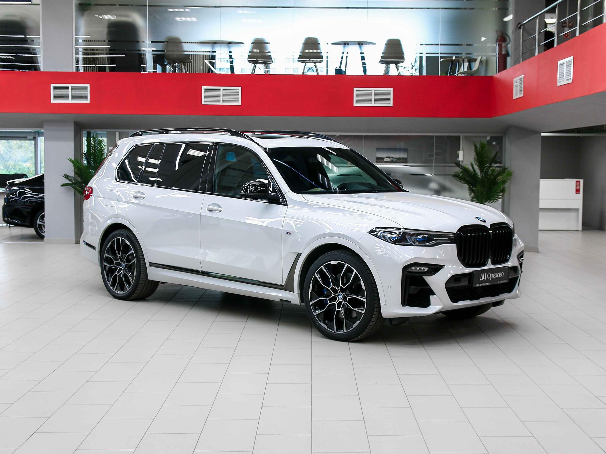 BMW X7 2020, белый, ДЦ Орехово