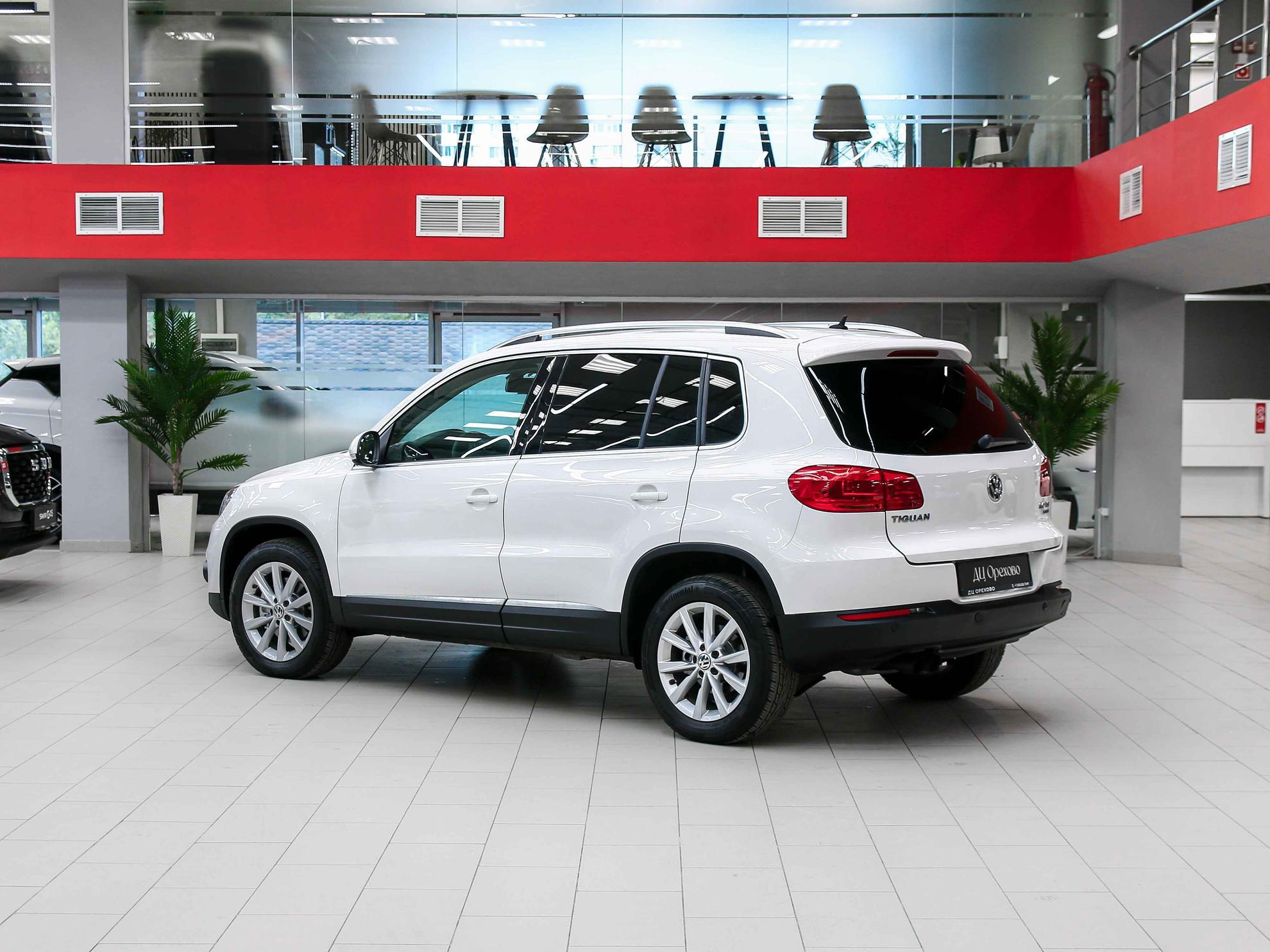 Volkswagen Tiguan 2013, белый, ДЦ Орехово