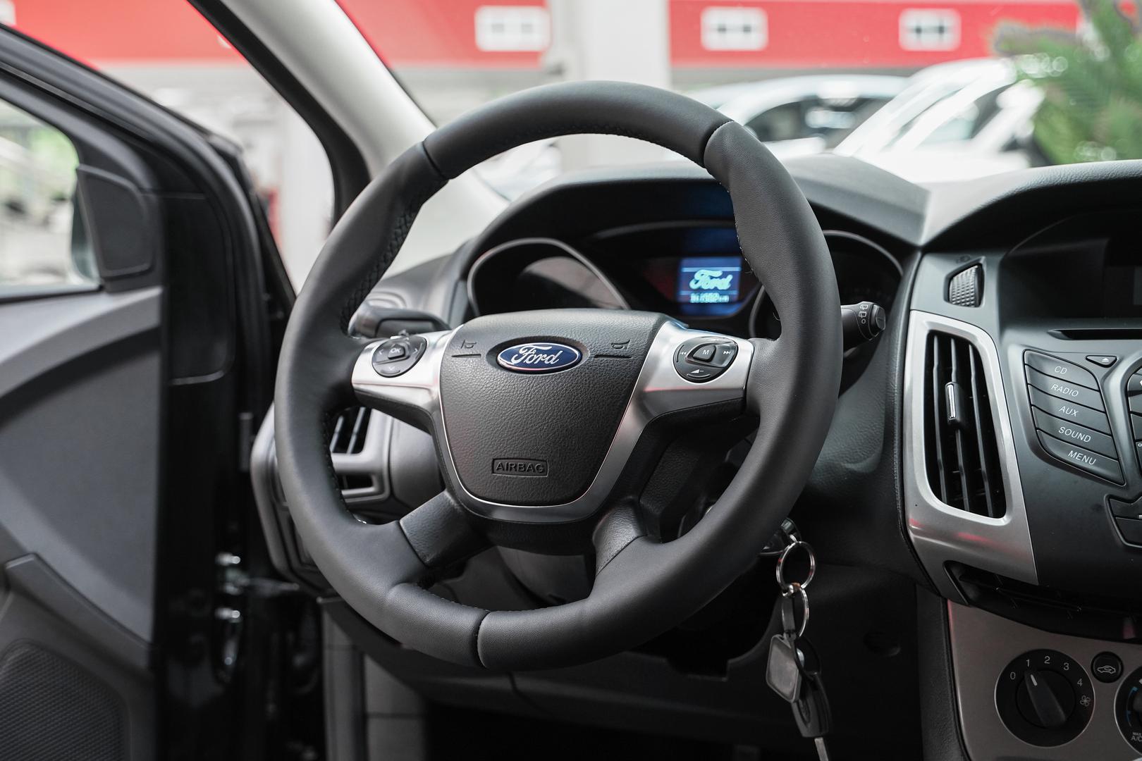 Ford Focus 2012, черный, ДЦ Орехово