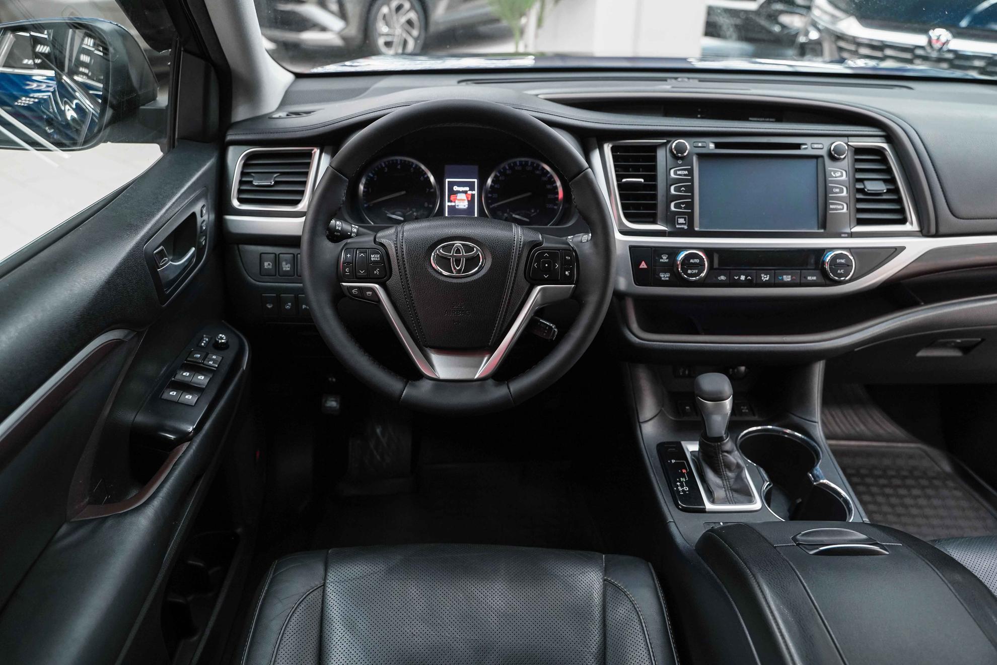 Toyota Highlander 2014, синий, ДЦ Орехово