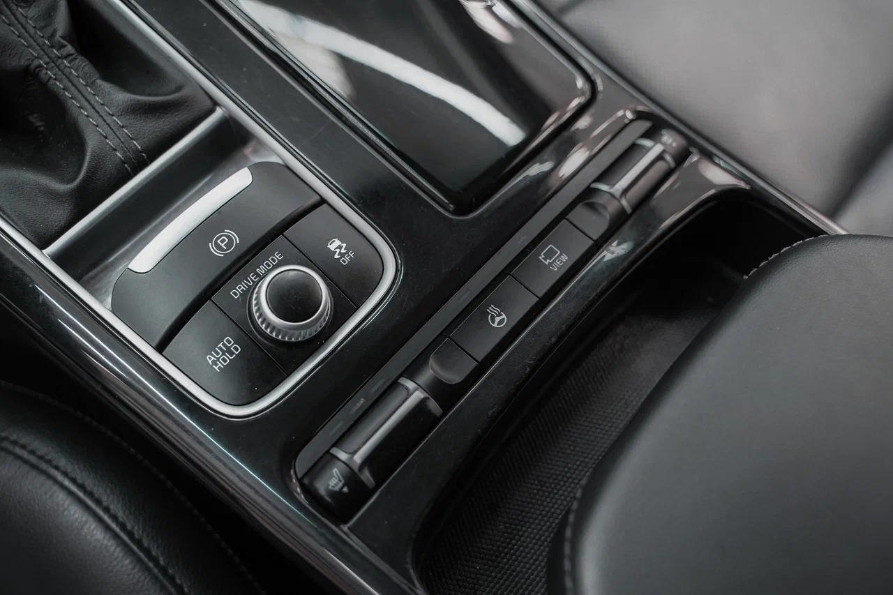 Kia Stinger 2018, белый, ДЦ Орехово