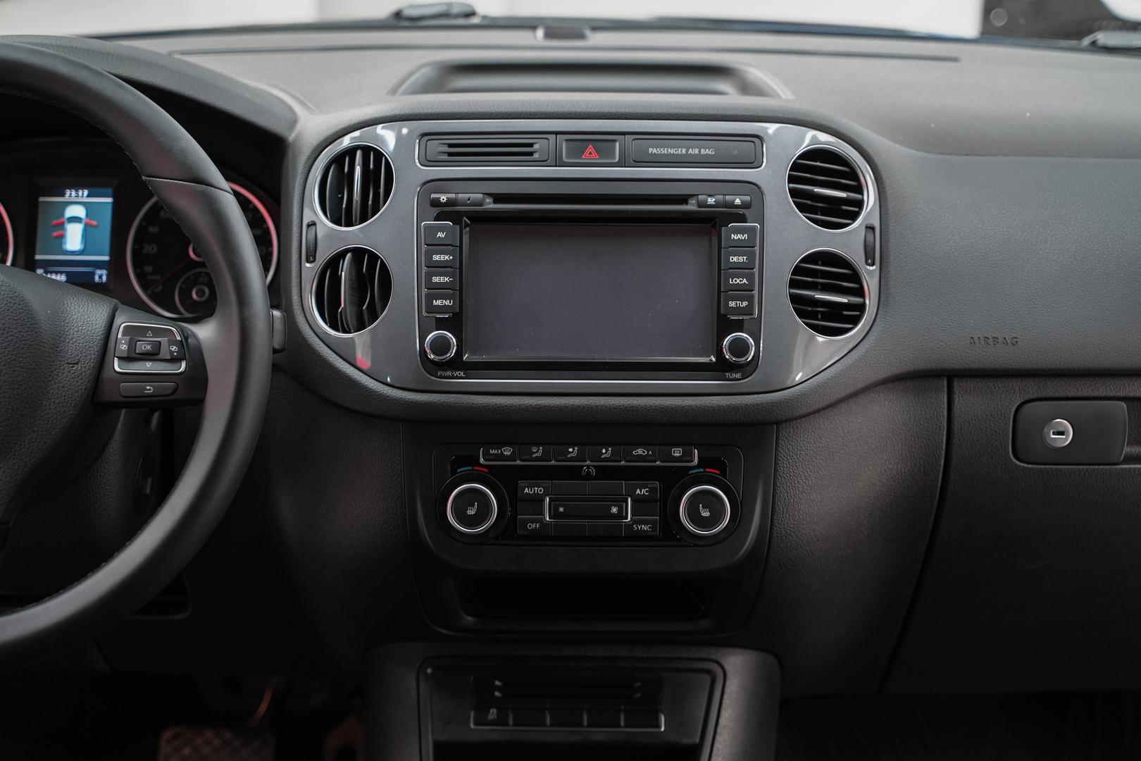 Volkswagen Tiguan 2012, синий, ДЦ Орехово