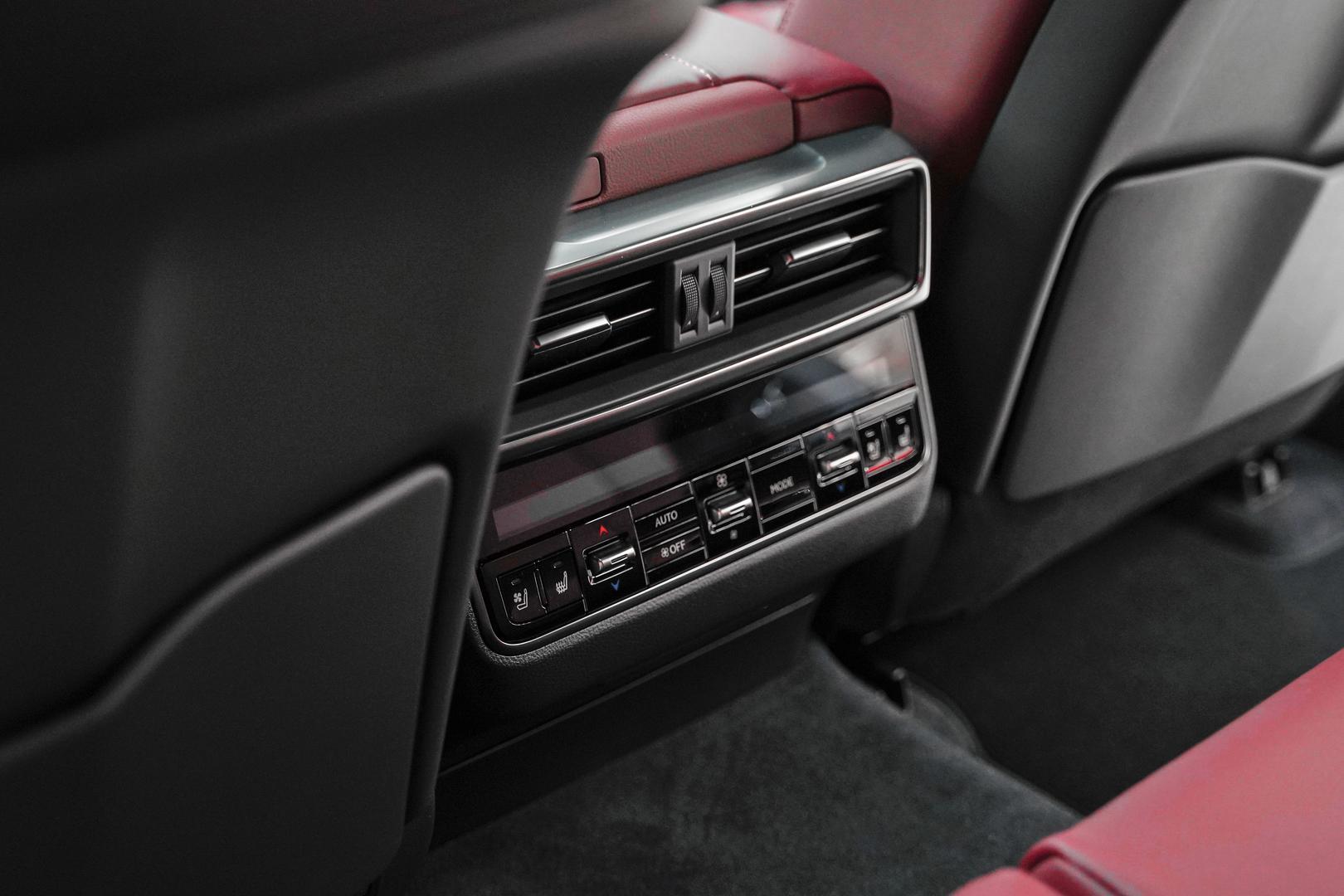 Lexus LX 2025, черный, ДЦ Орехово