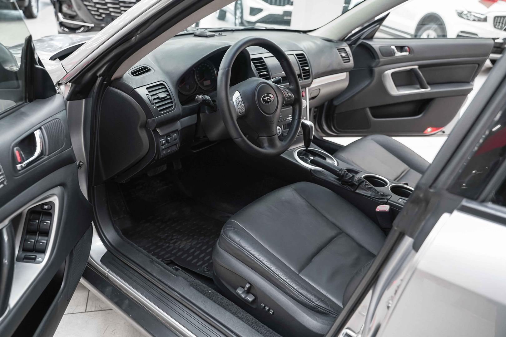 Subaru Outback 2008, серебряный, ДЦ Орехово
