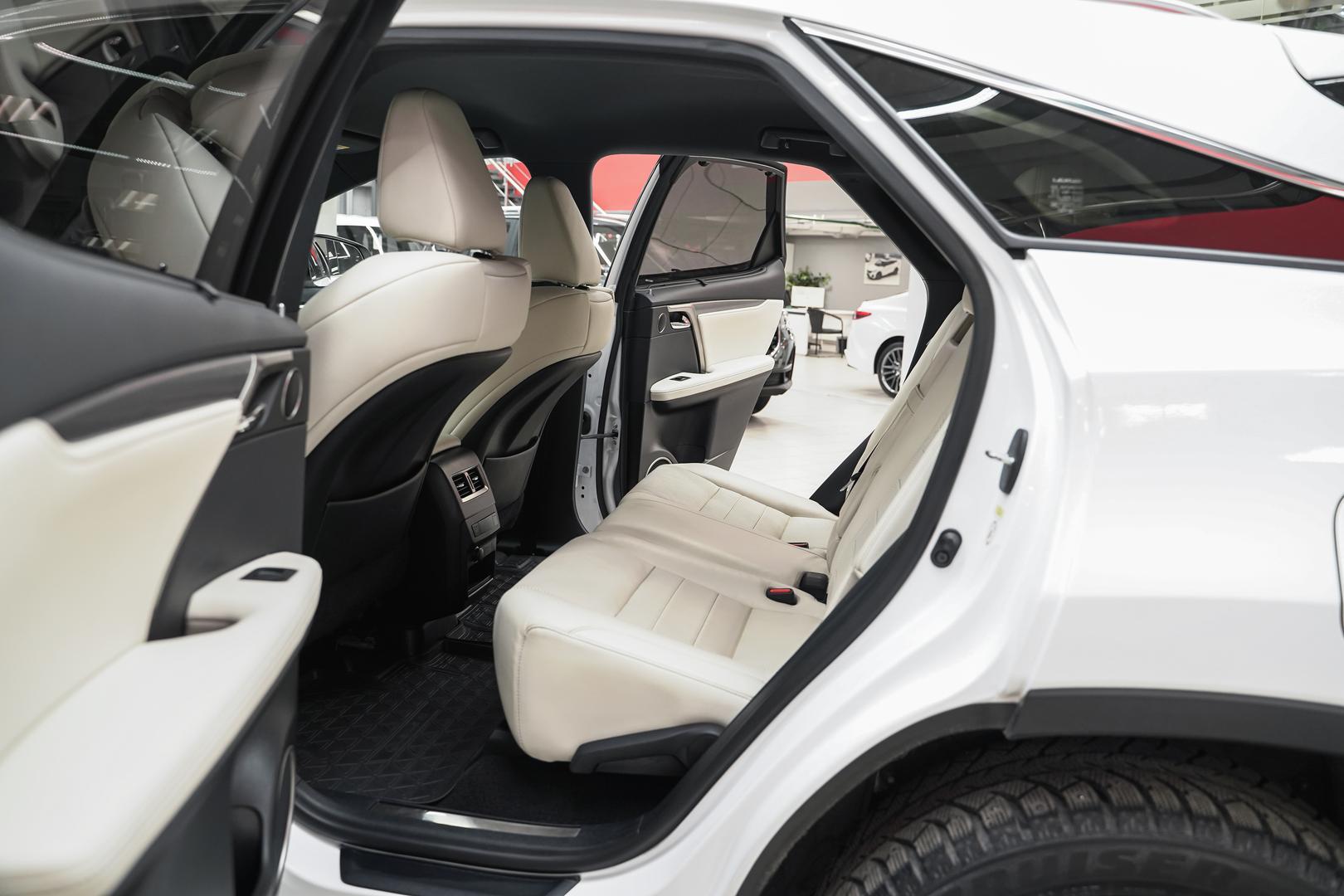 Lexus RX 2016, белый, ДЦ Орехово