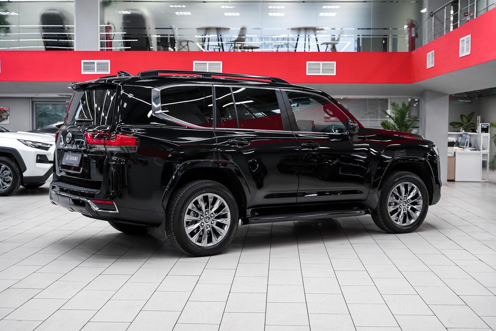 Toyota Land Cruiser 2025, черный, ДЦ Орехово