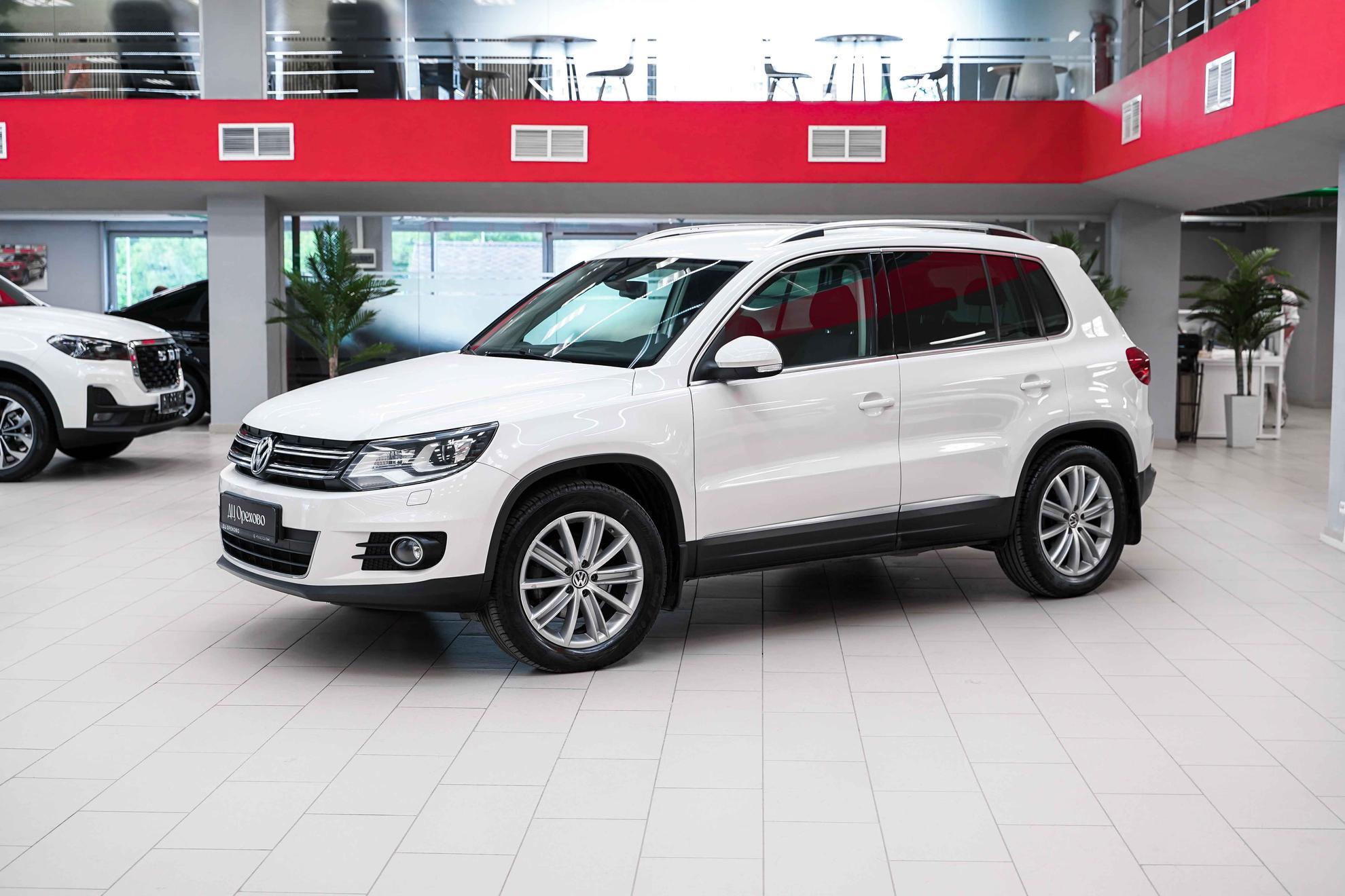Volkswagen Tiguan 2013, белый, ДЦ Орехово