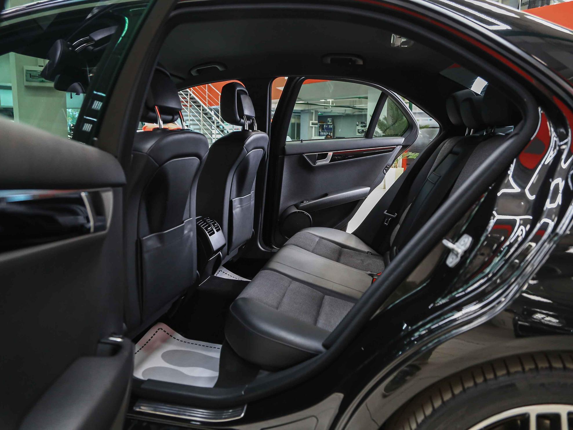 Mercedes-Benz C-Класс 2013, черный, ДЦ Орехово