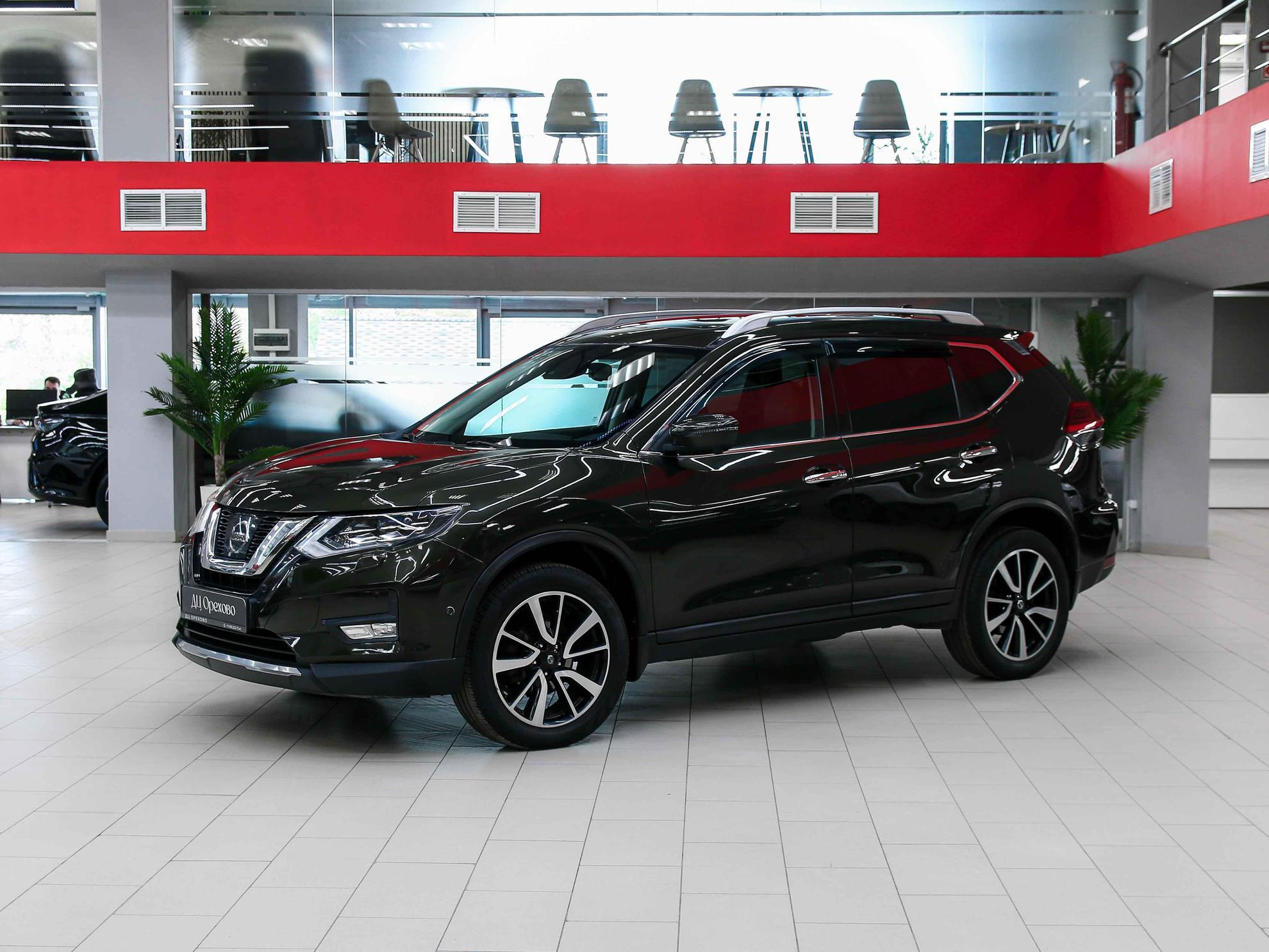 Nissan X-Trail 2019, зеленый, ДЦ Орехово