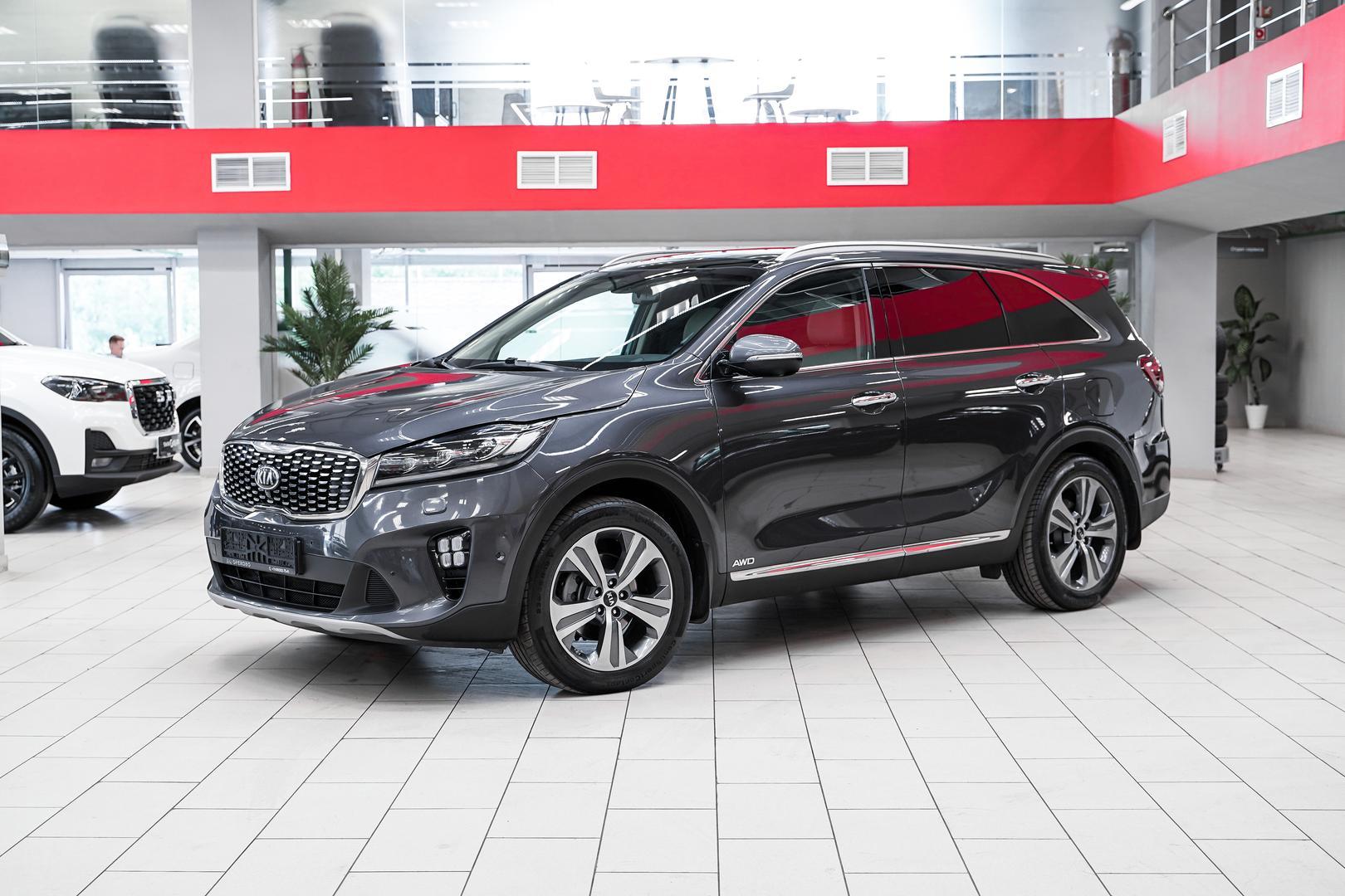 Kia Sorento 2018, серый, ДЦ Орехово