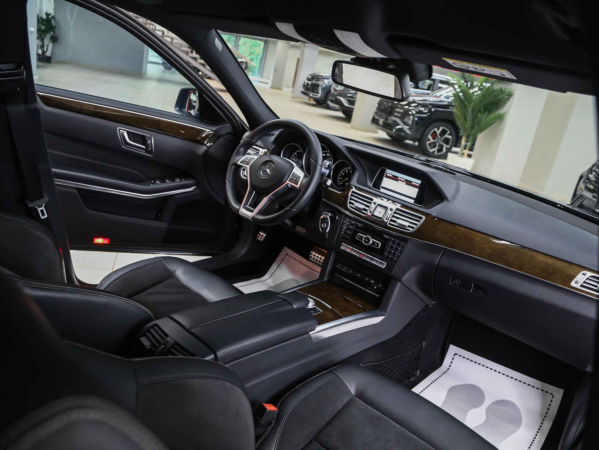 Mercedes-Benz E-Класс 2014, серый, ДЦ Орехово