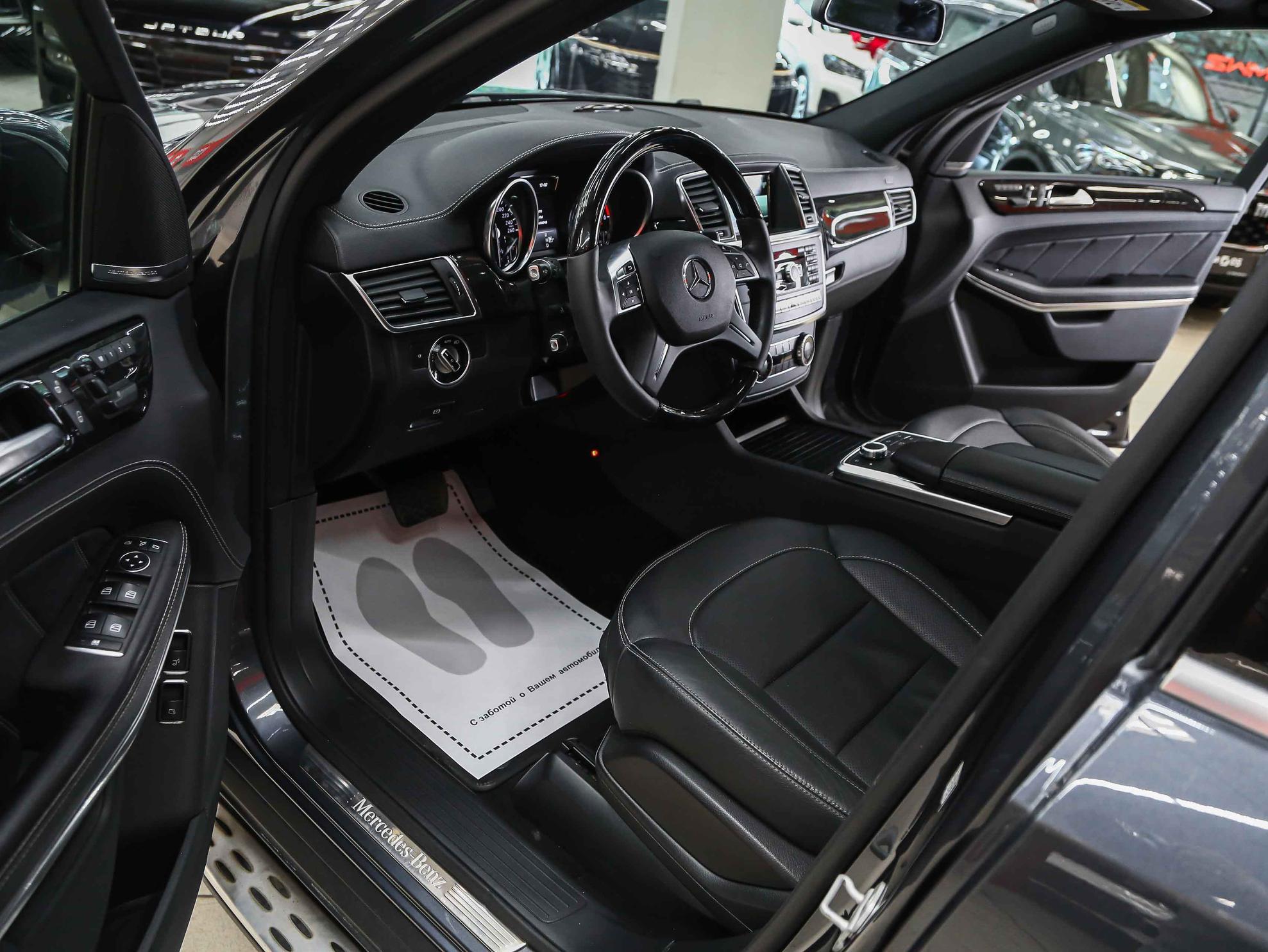 Mercedes-Benz GL-Класс 2014, серый, ДЦ Орехово