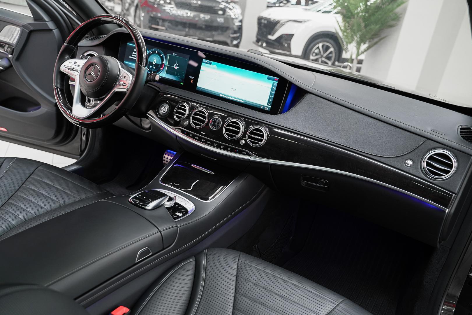 Mercedes-Benz S-Класс 2018, черный, ДЦ Орехово