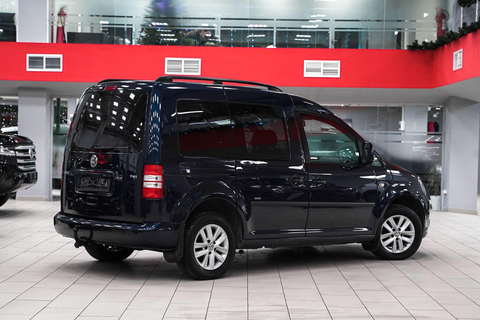 Volkswagen Caddy 2013, синий, ДЦ Орехово