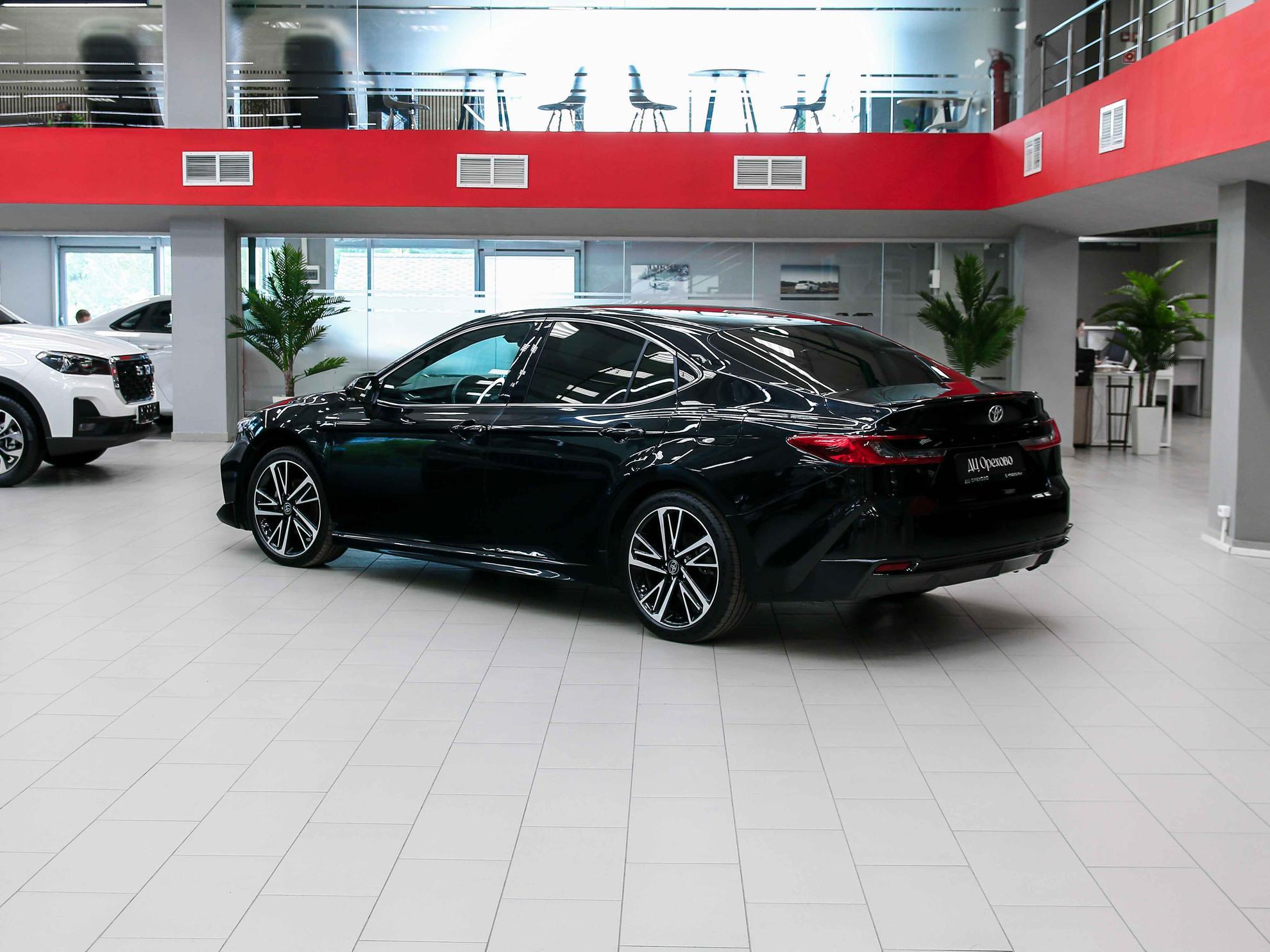 Toyota Camry 2024, черный, ДЦ Орехово