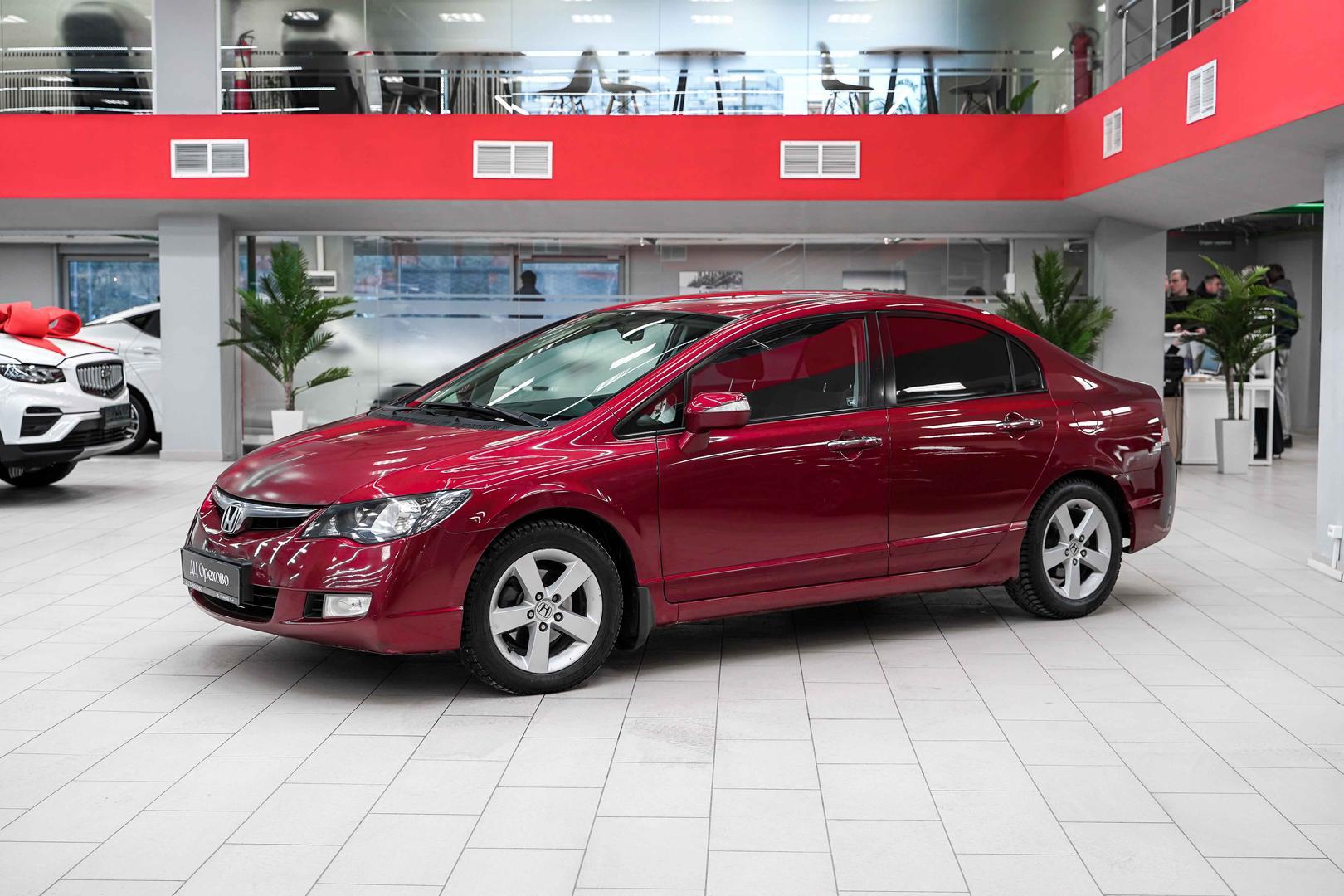 Honda Civic 2007, красный, ДЦ Орехово