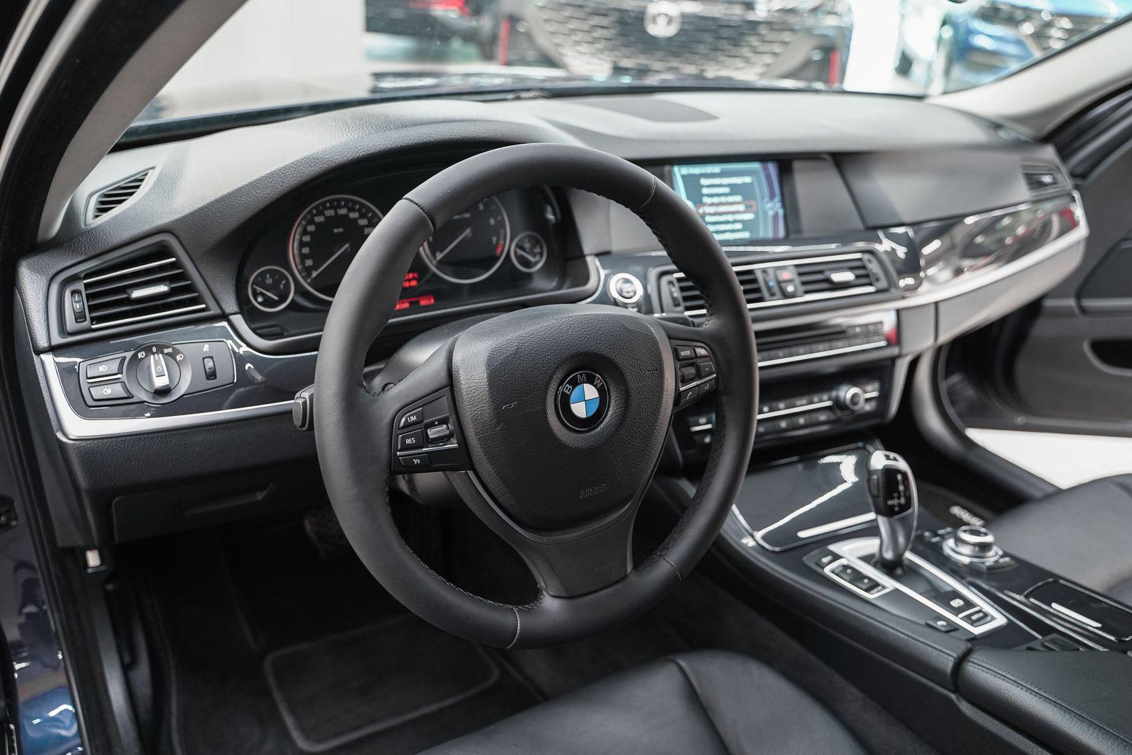 BMW 5 серии 2012, синий, ДЦ Орехово