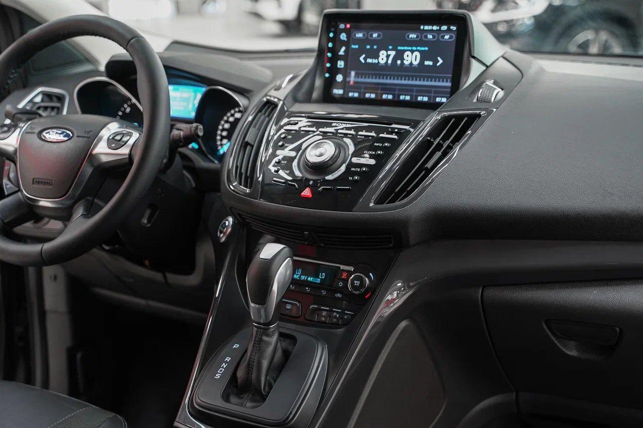 Ford Kuga 2013, серый, ДЦ Орехово