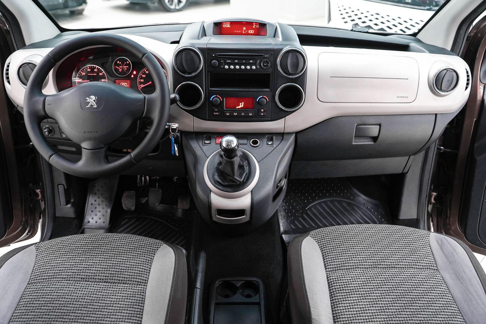 Peugeot Partner 2013, коричневый, ДЦ Орехово