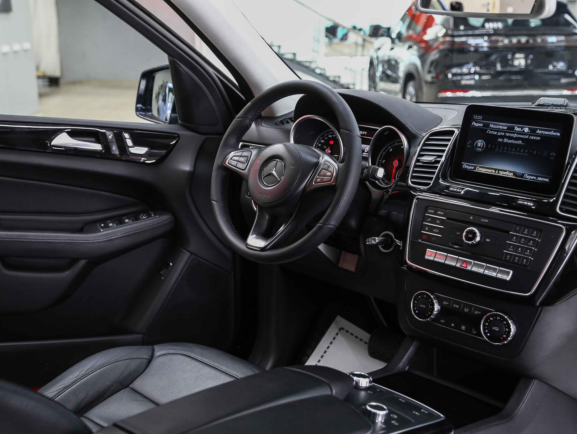 Mercedes-Benz GLS 2016, синий, ДЦ Орехово