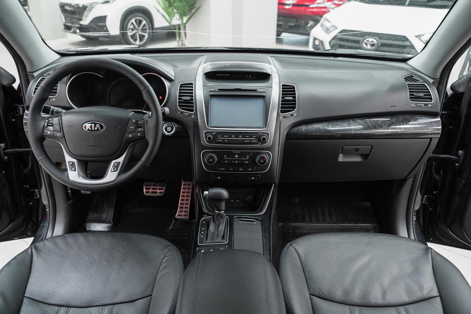 Kia Sorento 2013, черный, ДЦ Орехово