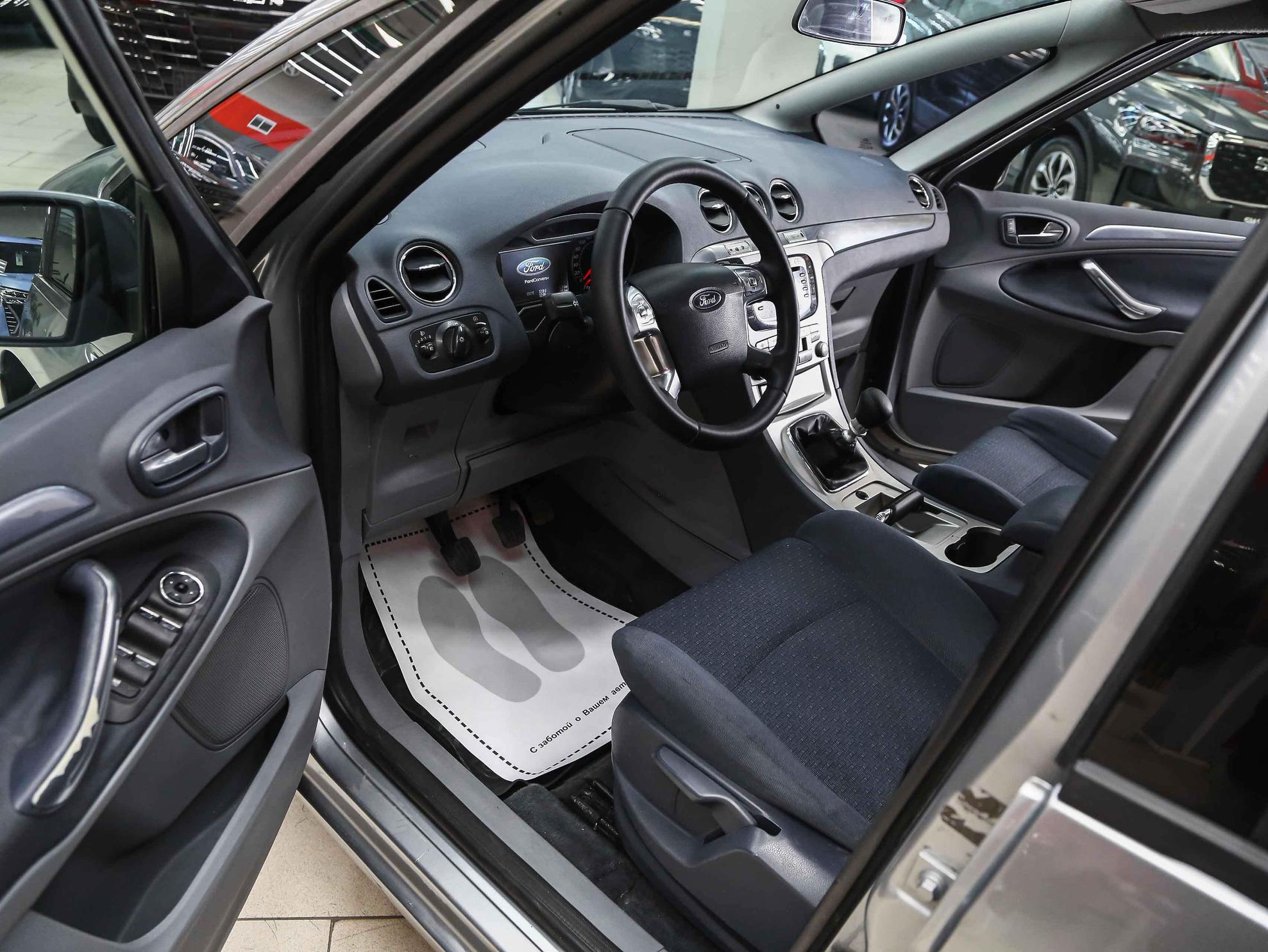 Ford S-MAX 2007, серый, ДЦ Орехово
