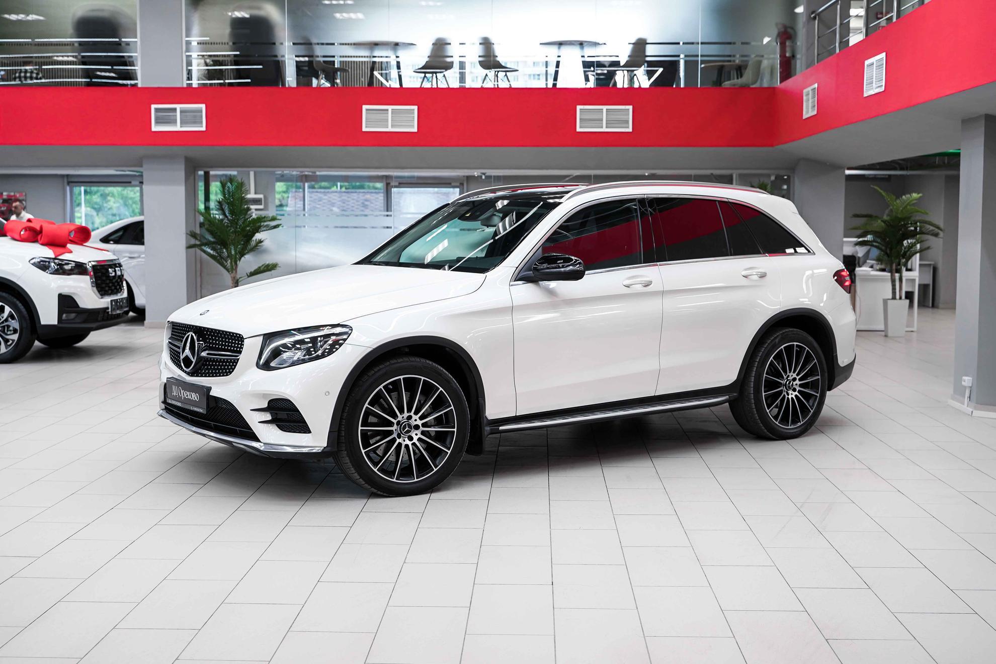 Mercedes-Benz GLC 2016, белый, ДЦ Орехово