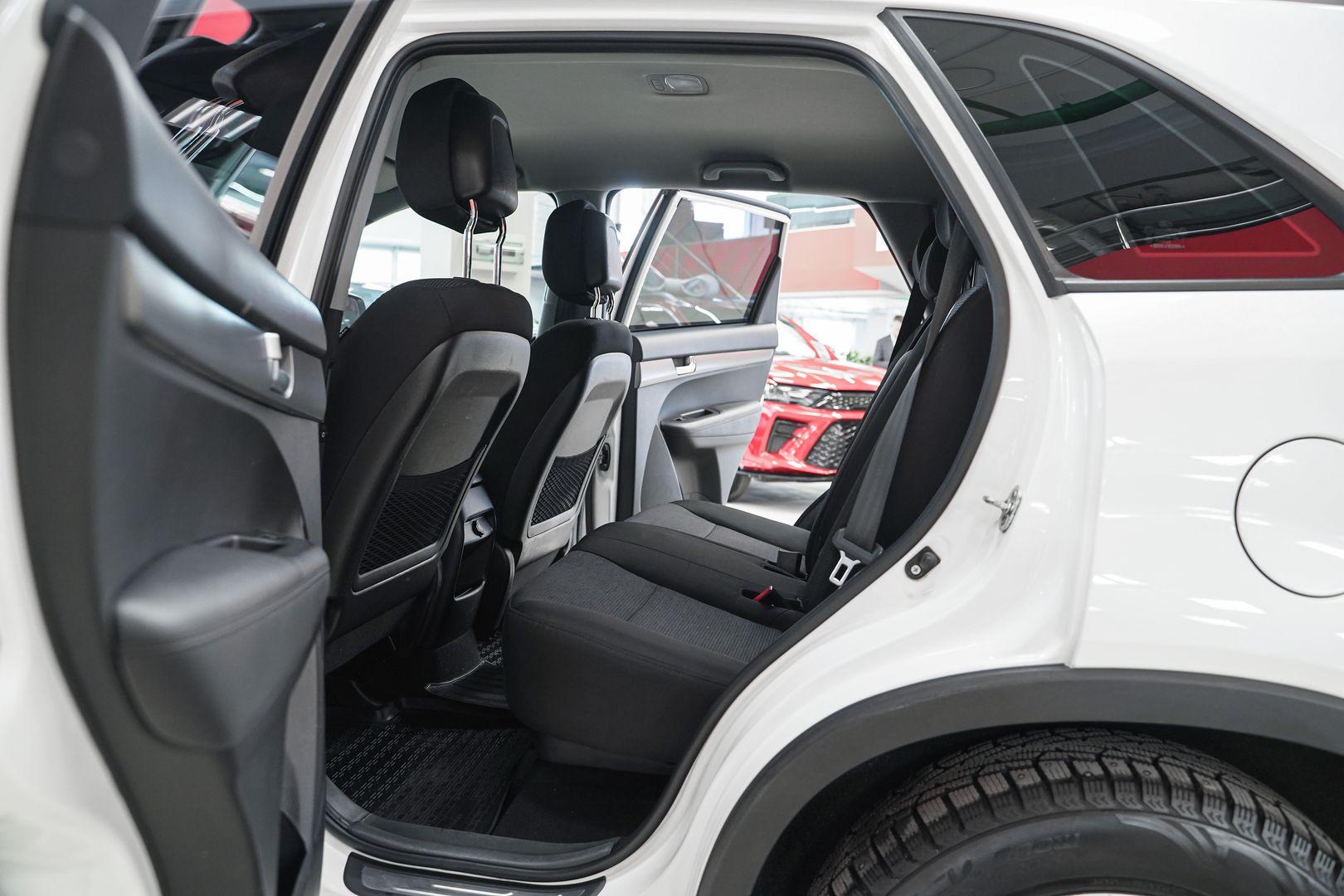 Kia Sorento 2013, белый, ДЦ Орехово