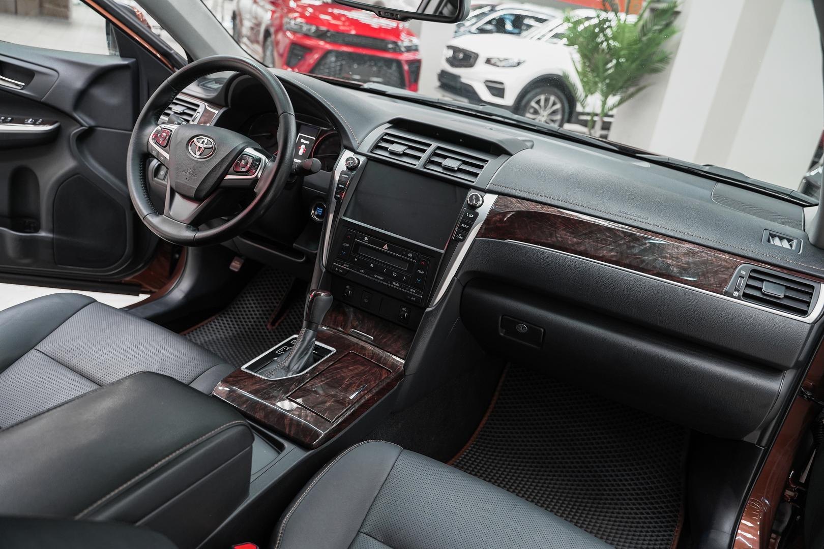 Toyota Camry 2017, коричневый, ДЦ Орехово