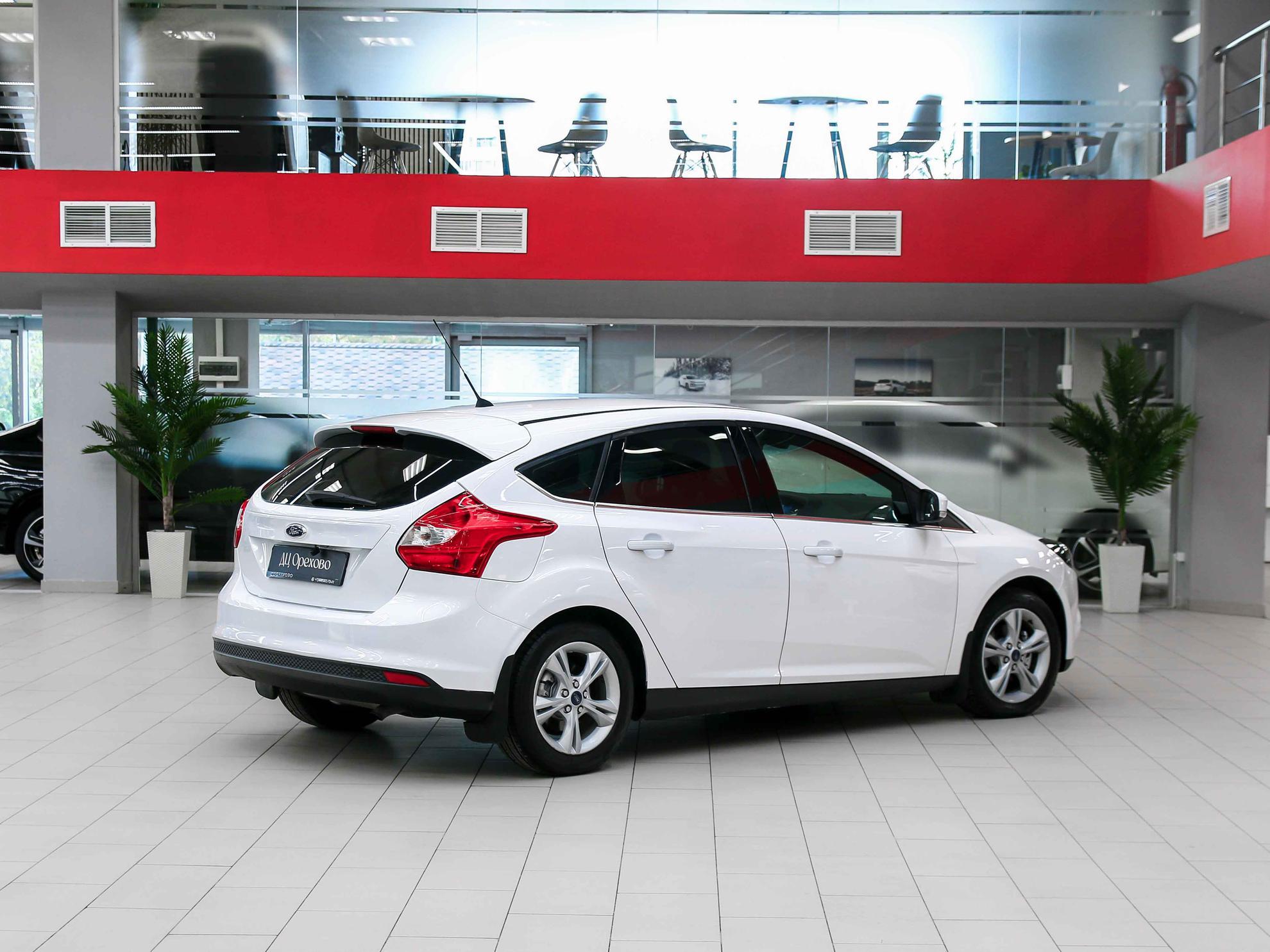 Ford Focus 2013, белый, ДЦ Орехово